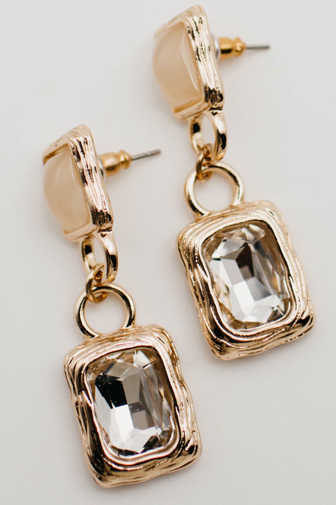 The Samuel Glass Stone Earring | MOD Boutique The Samuel Glass Stone Earring | MOD Boutique