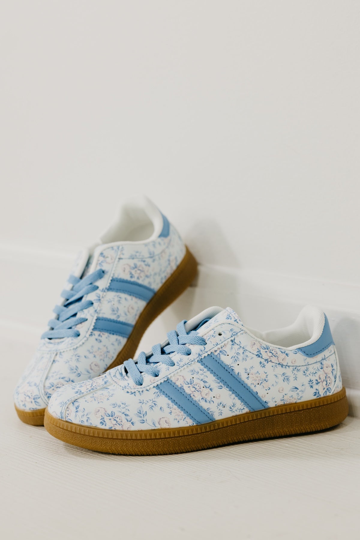 The Expresso Floral Coquette Sneaker