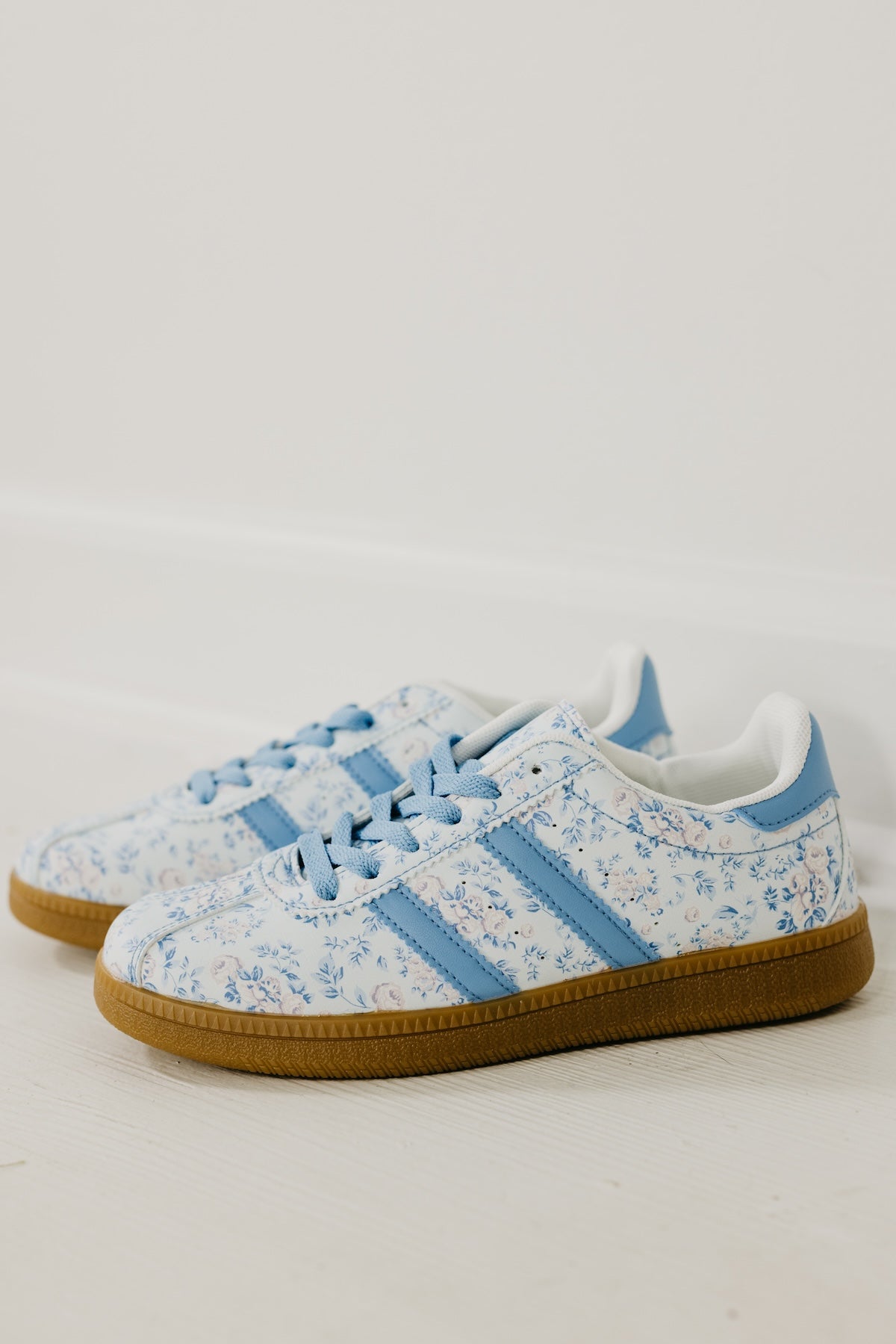 The Expresso Floral Coquette Sneaker