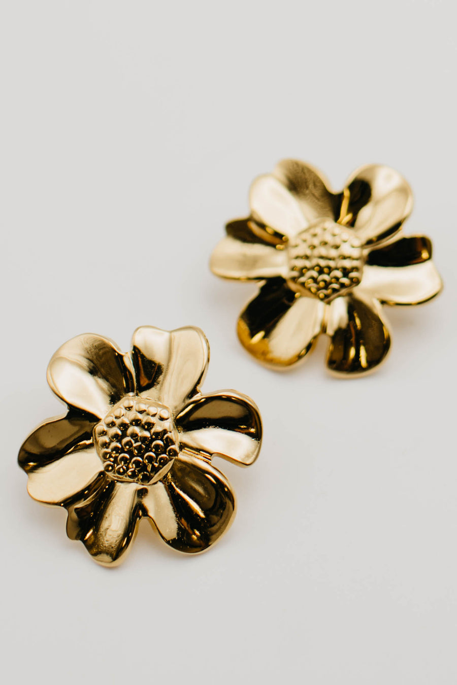The Moreen Flower Earring