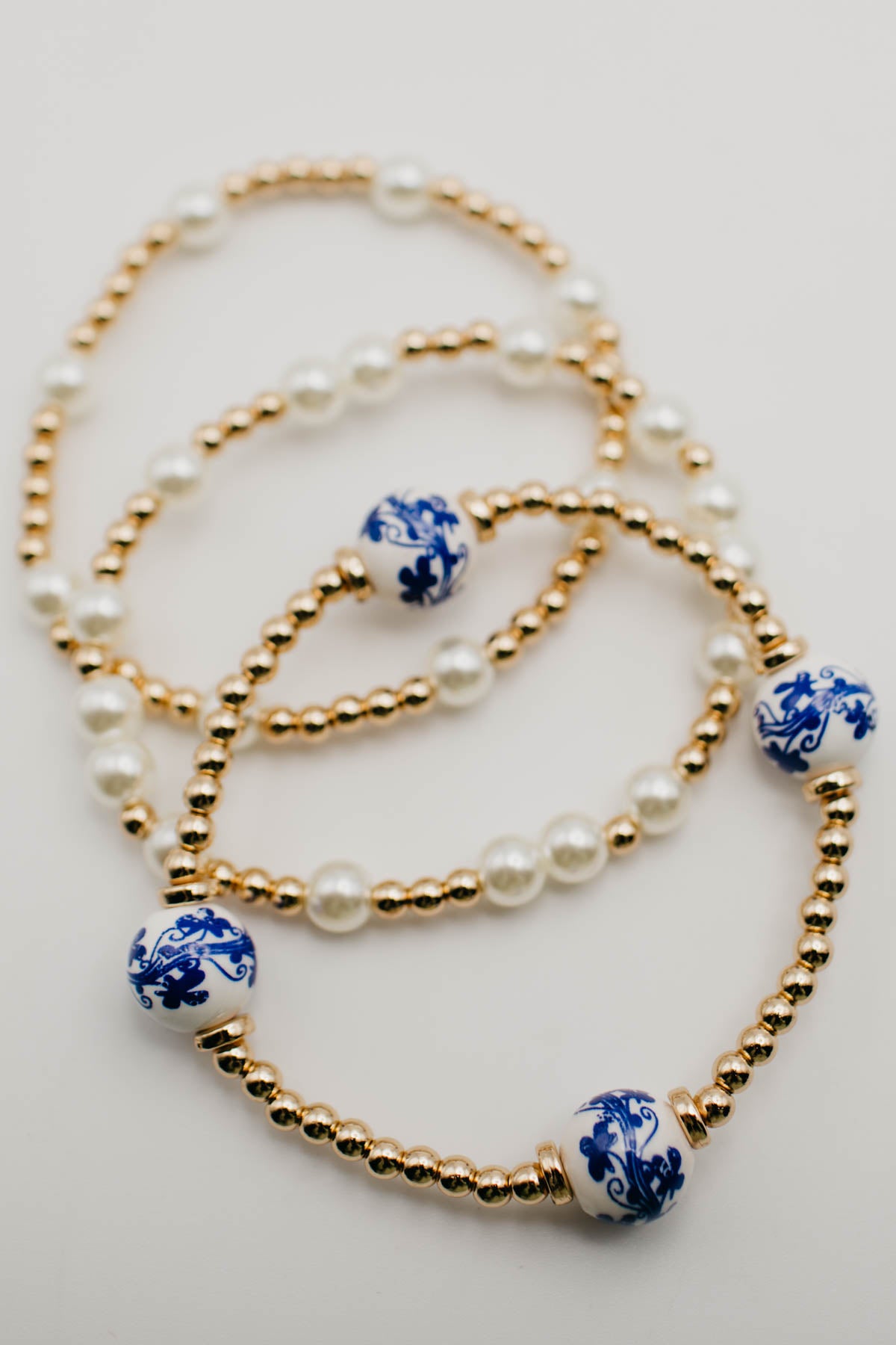The Hendrik Floral Pearl Bracelet Set