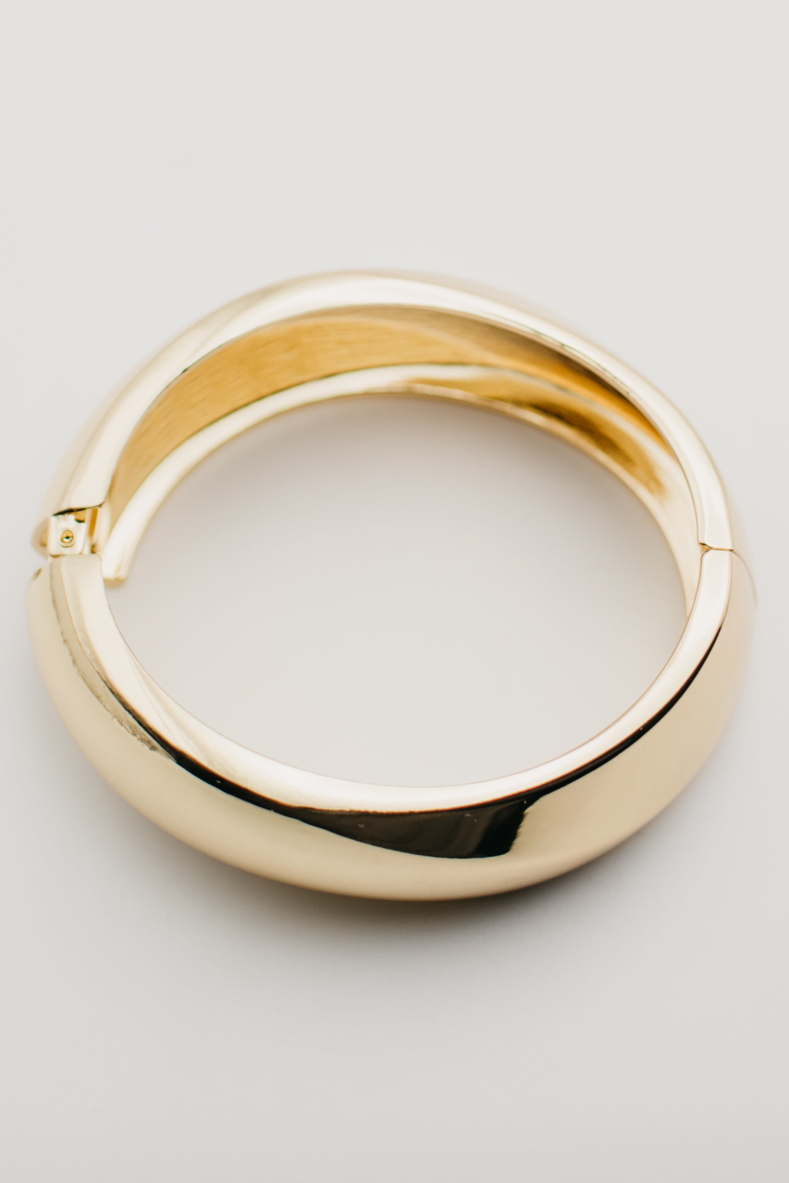 The Avada Wavy Bangle Bracelet