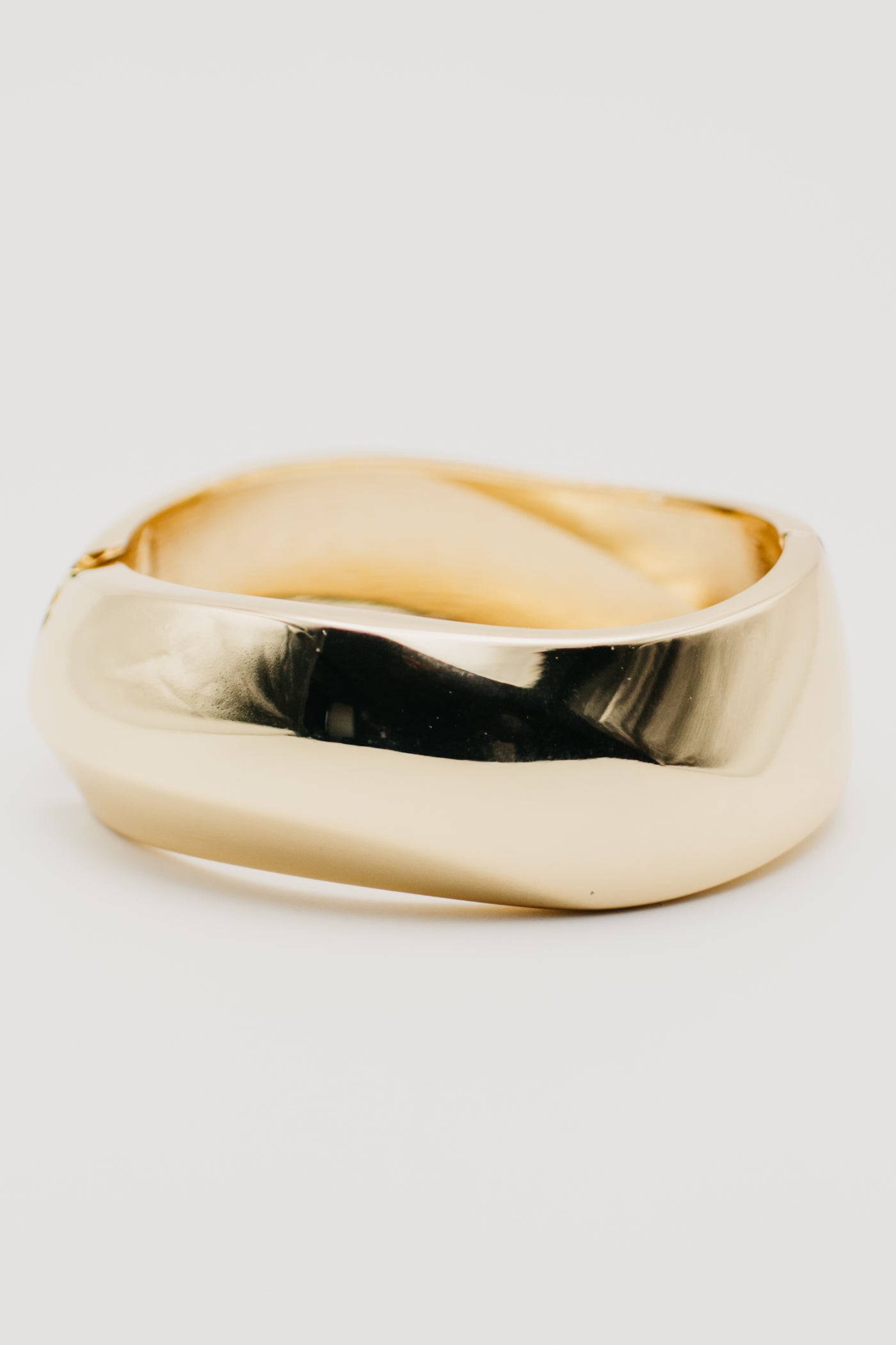 The Avada Wavy Bangle Bracelet