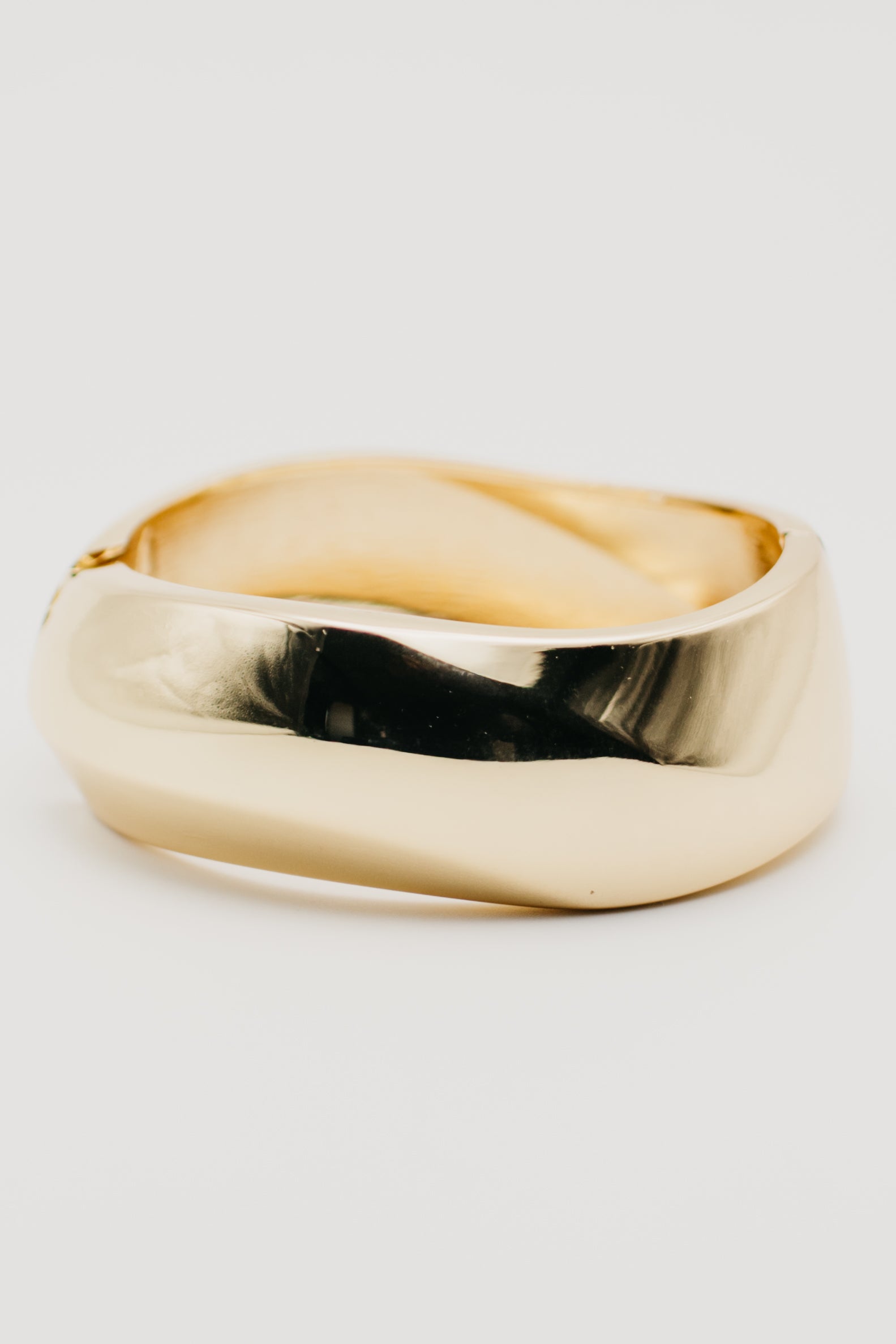 The Avada Wavy Bangle Bracelet