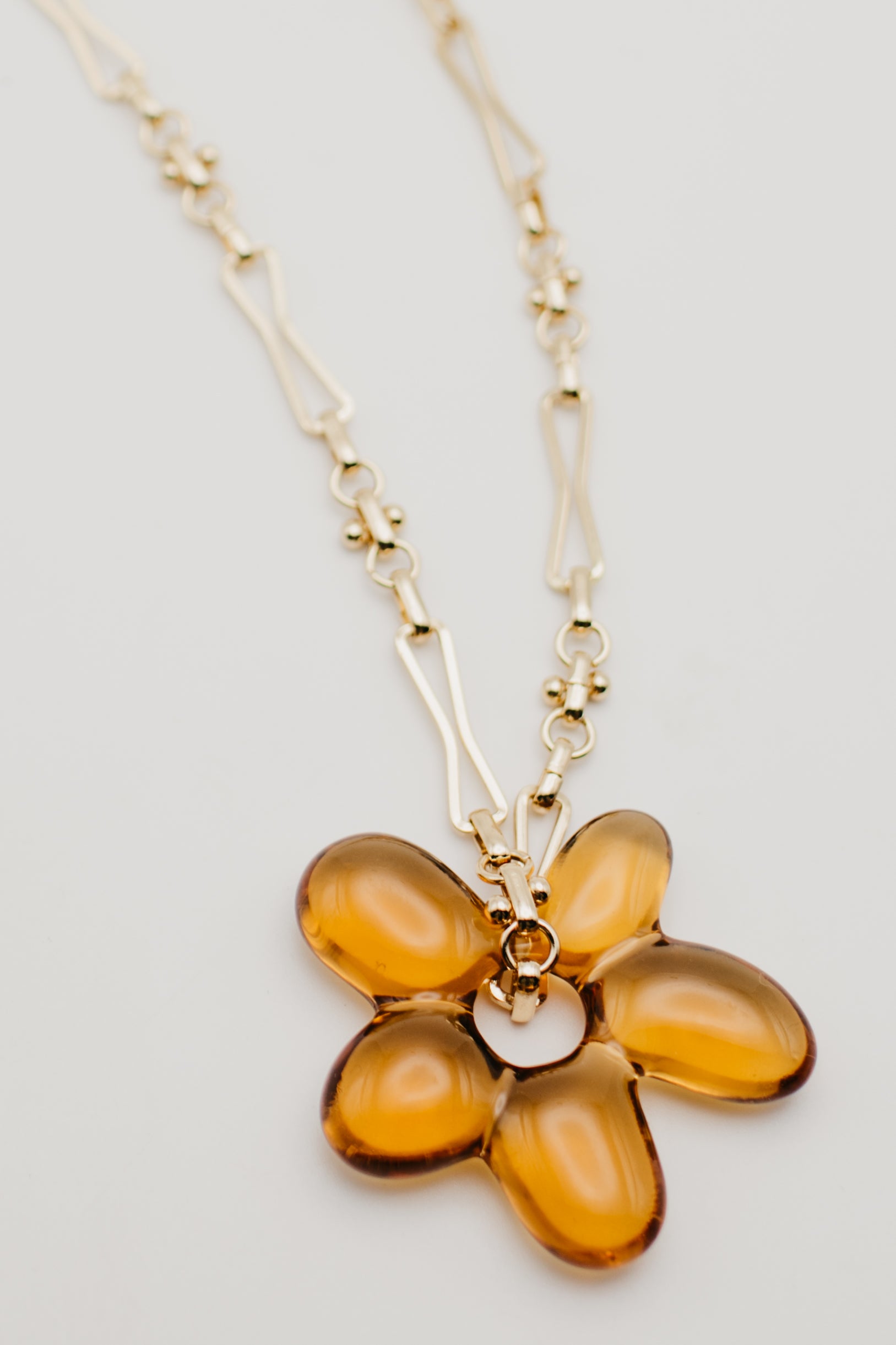 The Dreama Flower Necklace