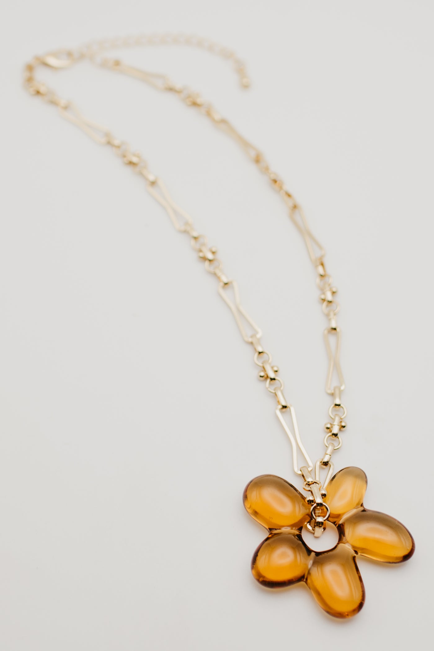 The Dreama Flower Necklace