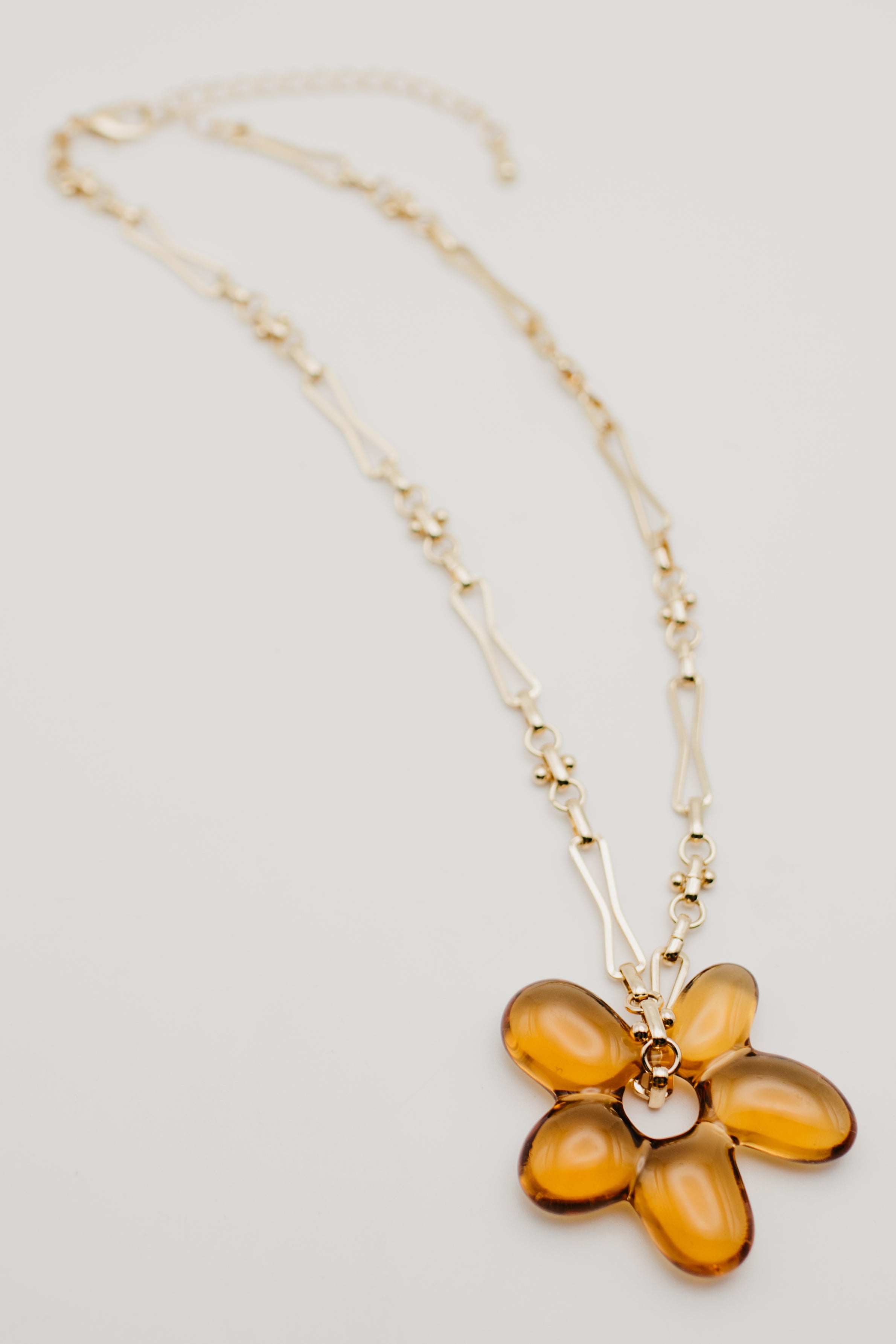 The Dreama Flower Necklace