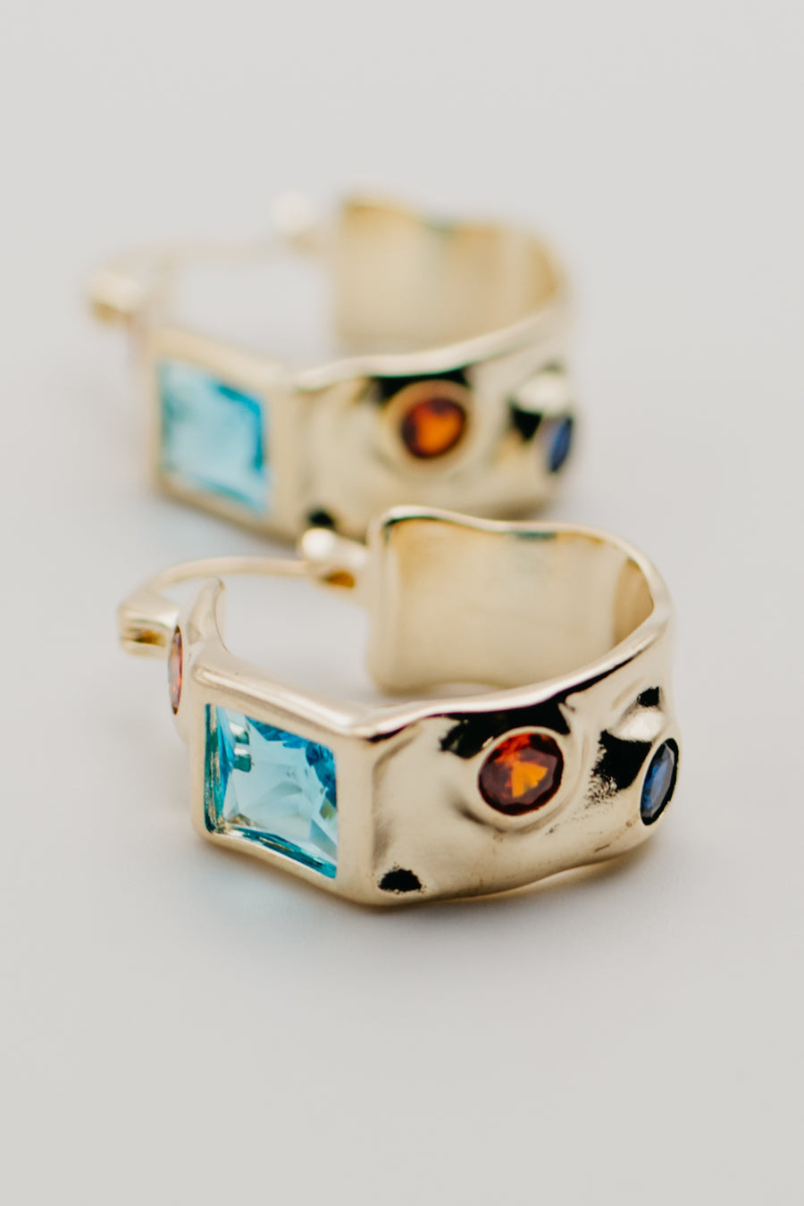 The Wes Metallic Latch Hoop Earrings