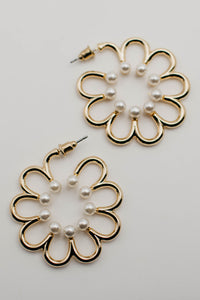 The Collin Pearl Floral Earring
