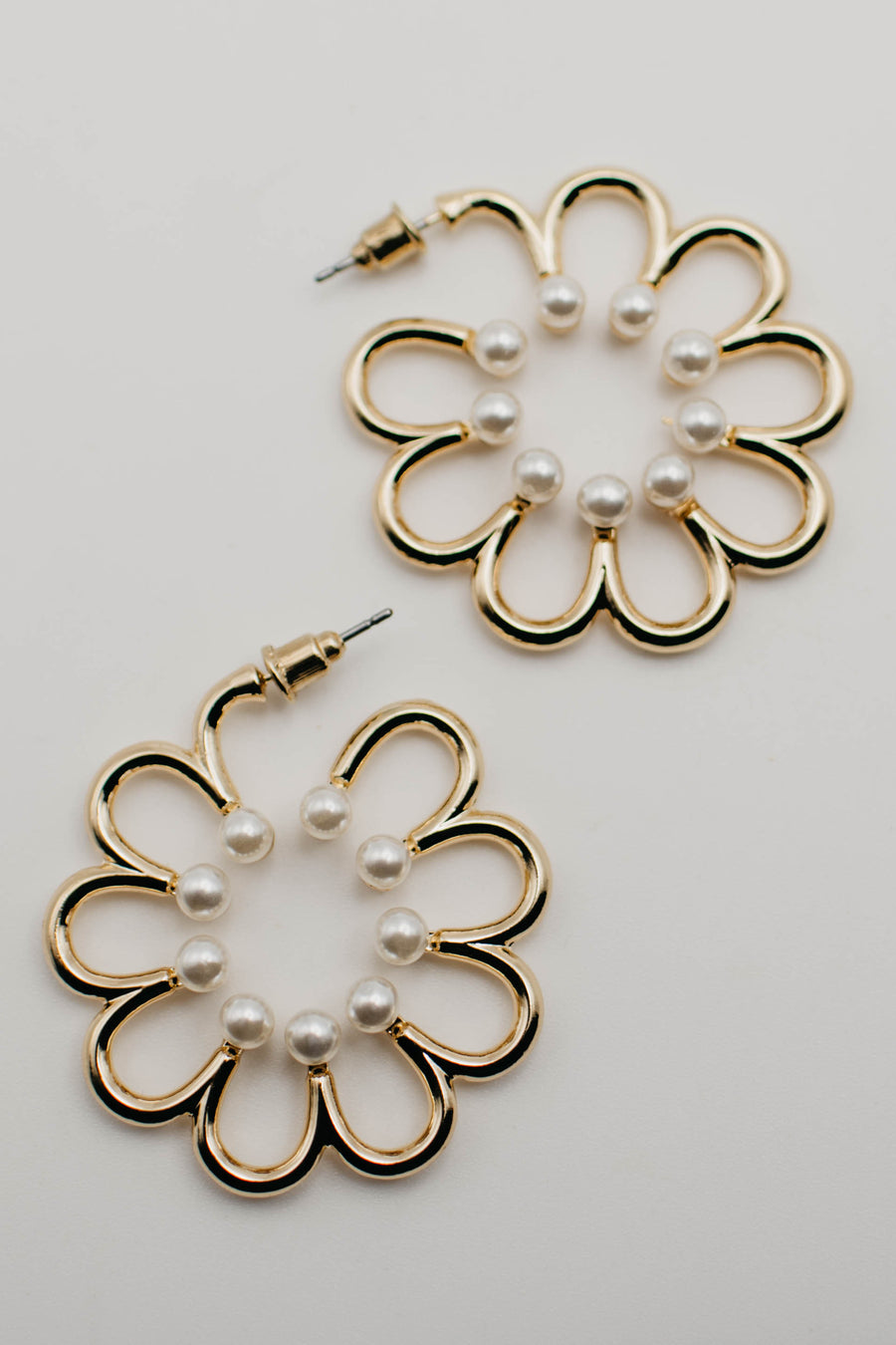 The Collin Pearl Floral Earring