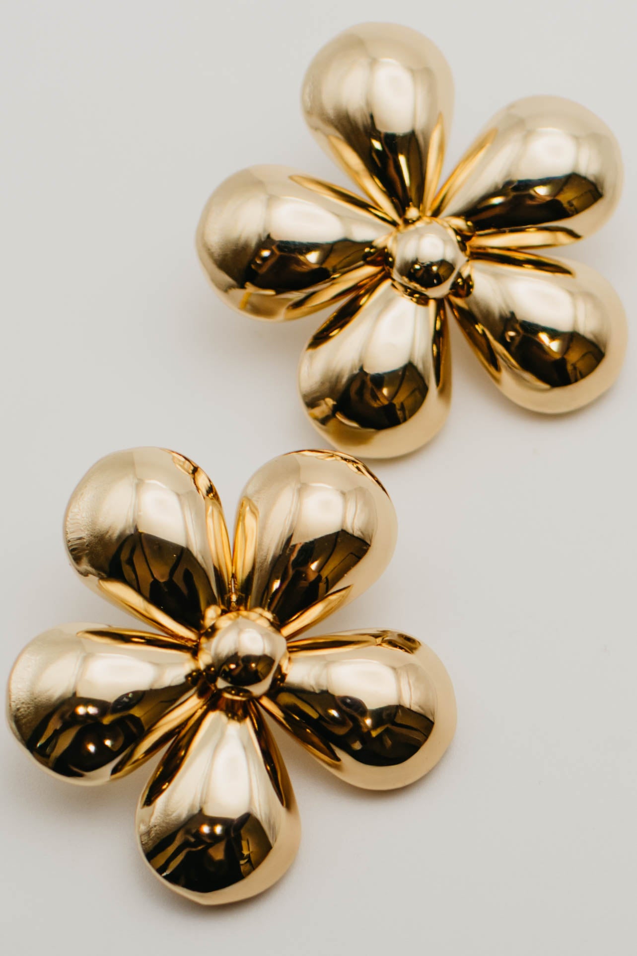 The Benny Flower Earring