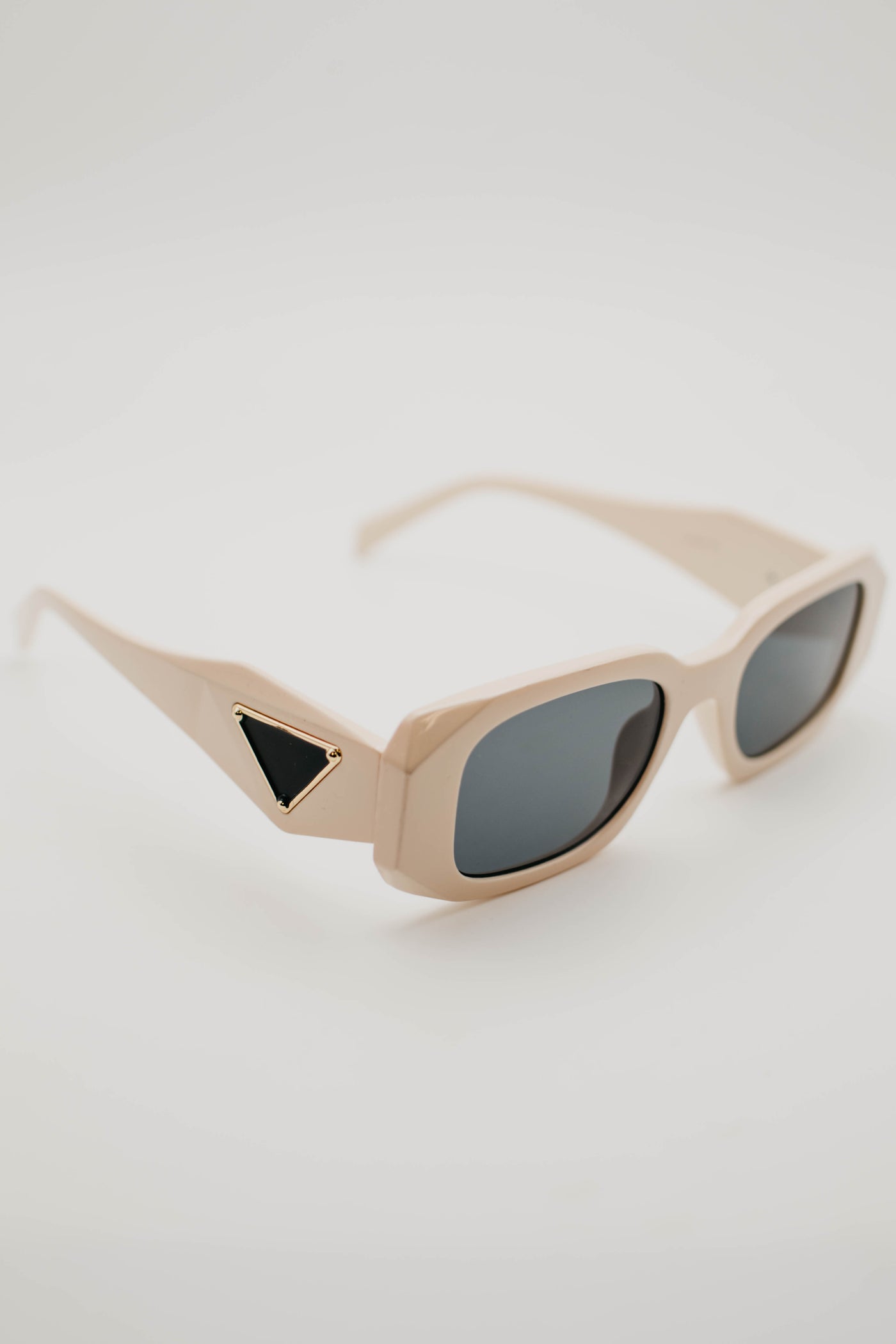 The Mariah Rectangle Sunglasses