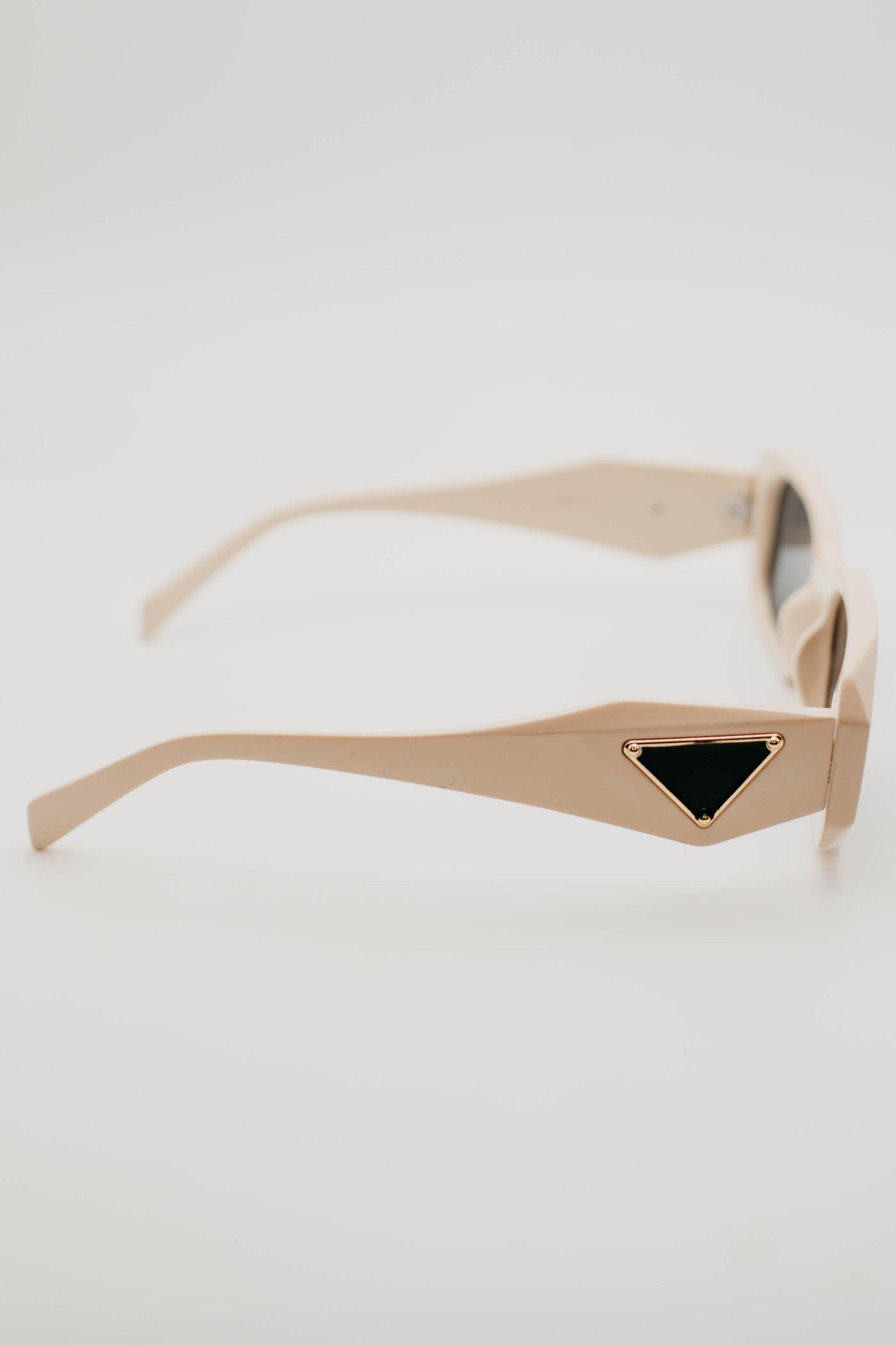 The Mariah Rectangle Sunglasses