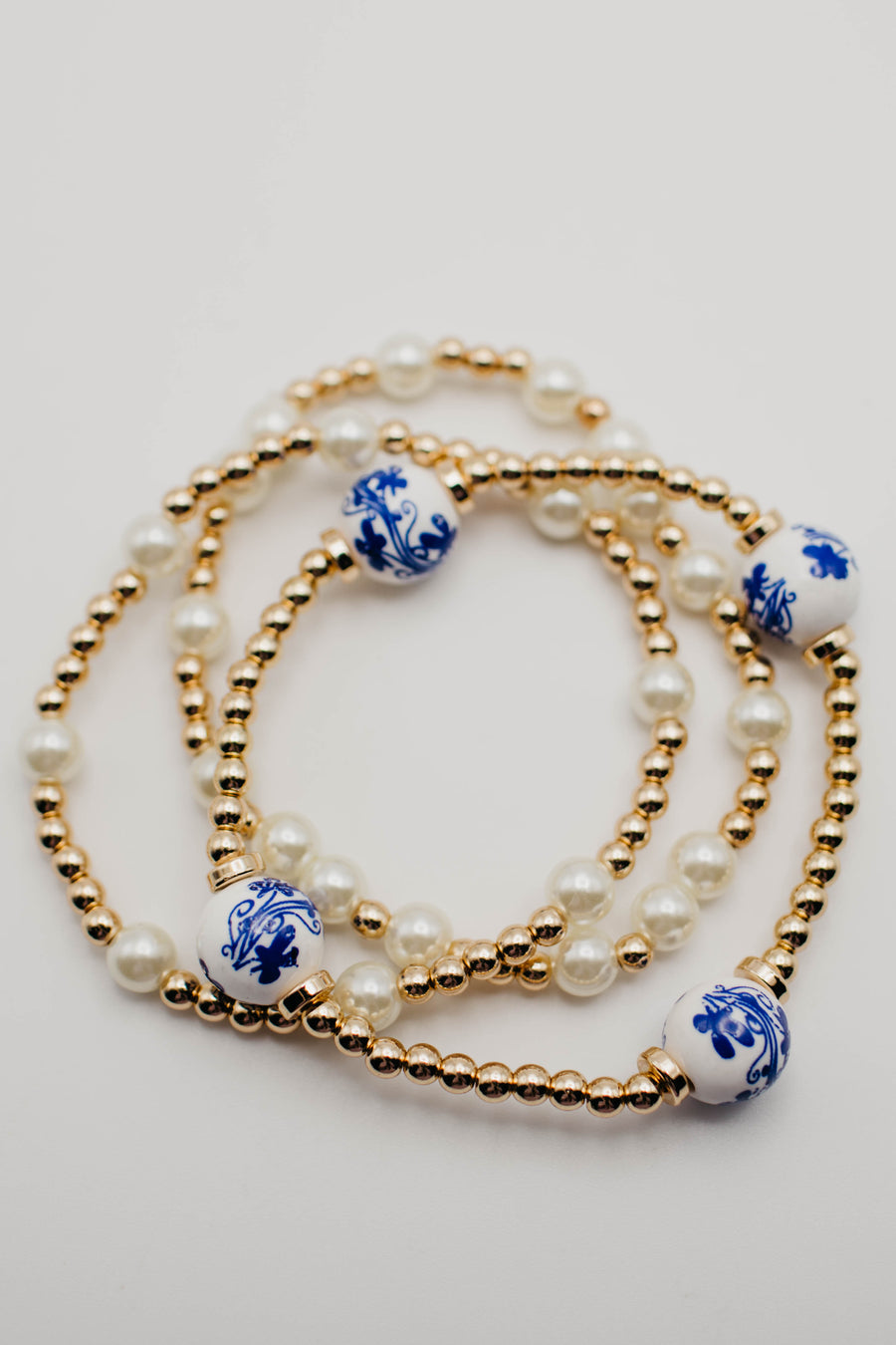 The Hendrik Floral Pearl Bracelet Set