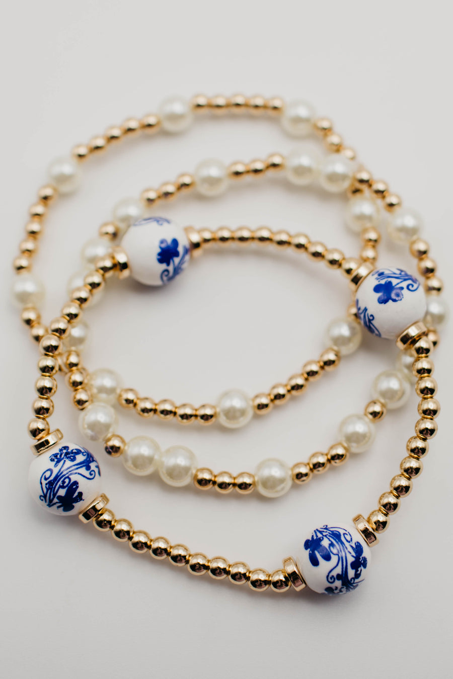 The Hendrik Floral Pearl Bracelet Set