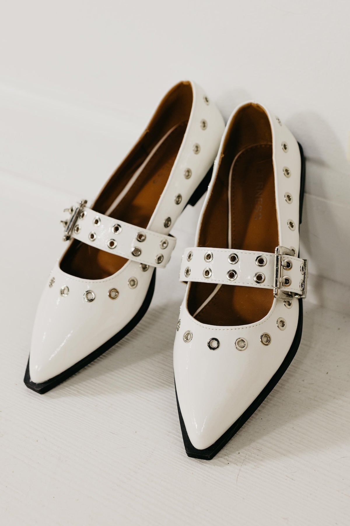 The Astra Rivet Flat