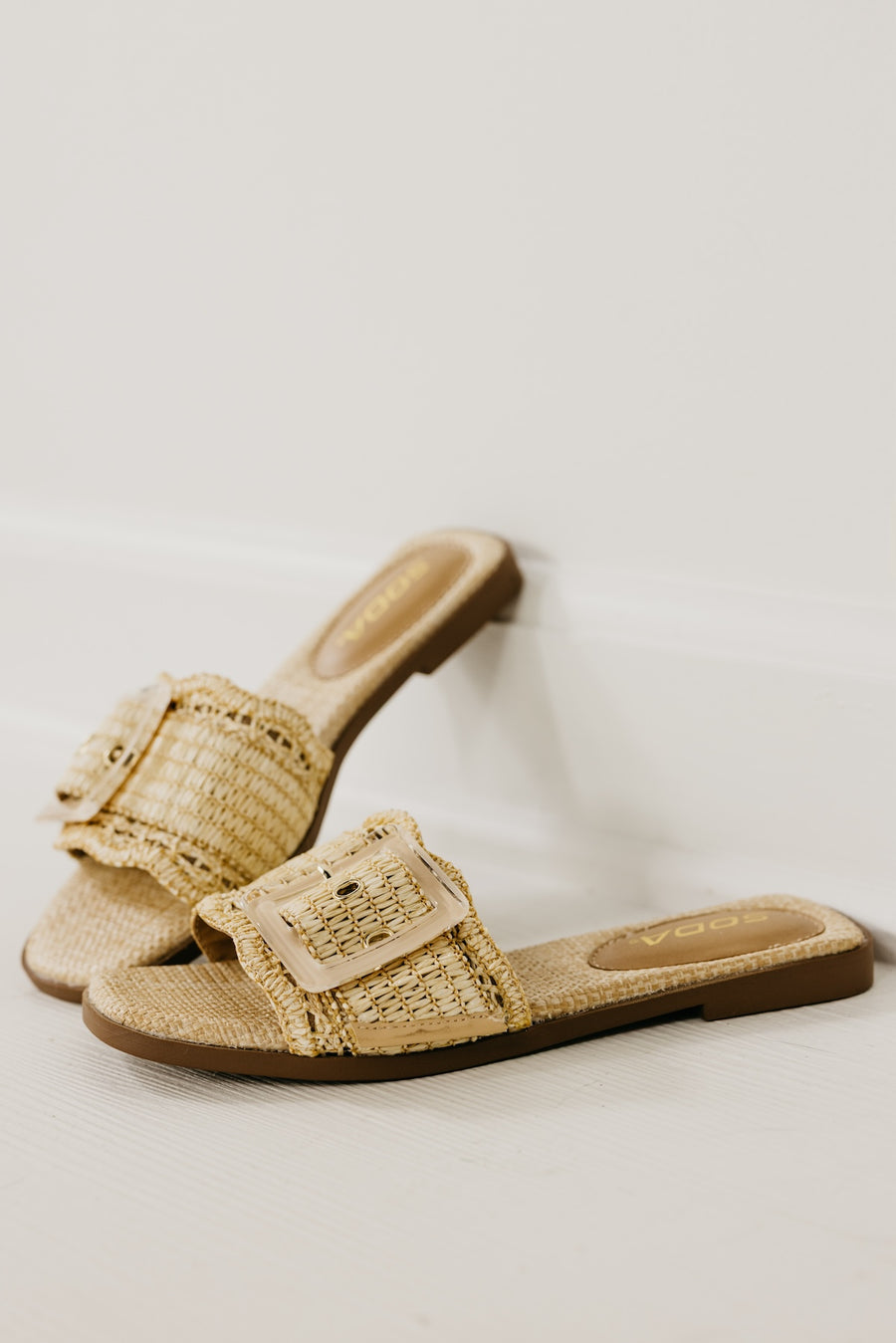 The Nayan Raffia Buckle Slide