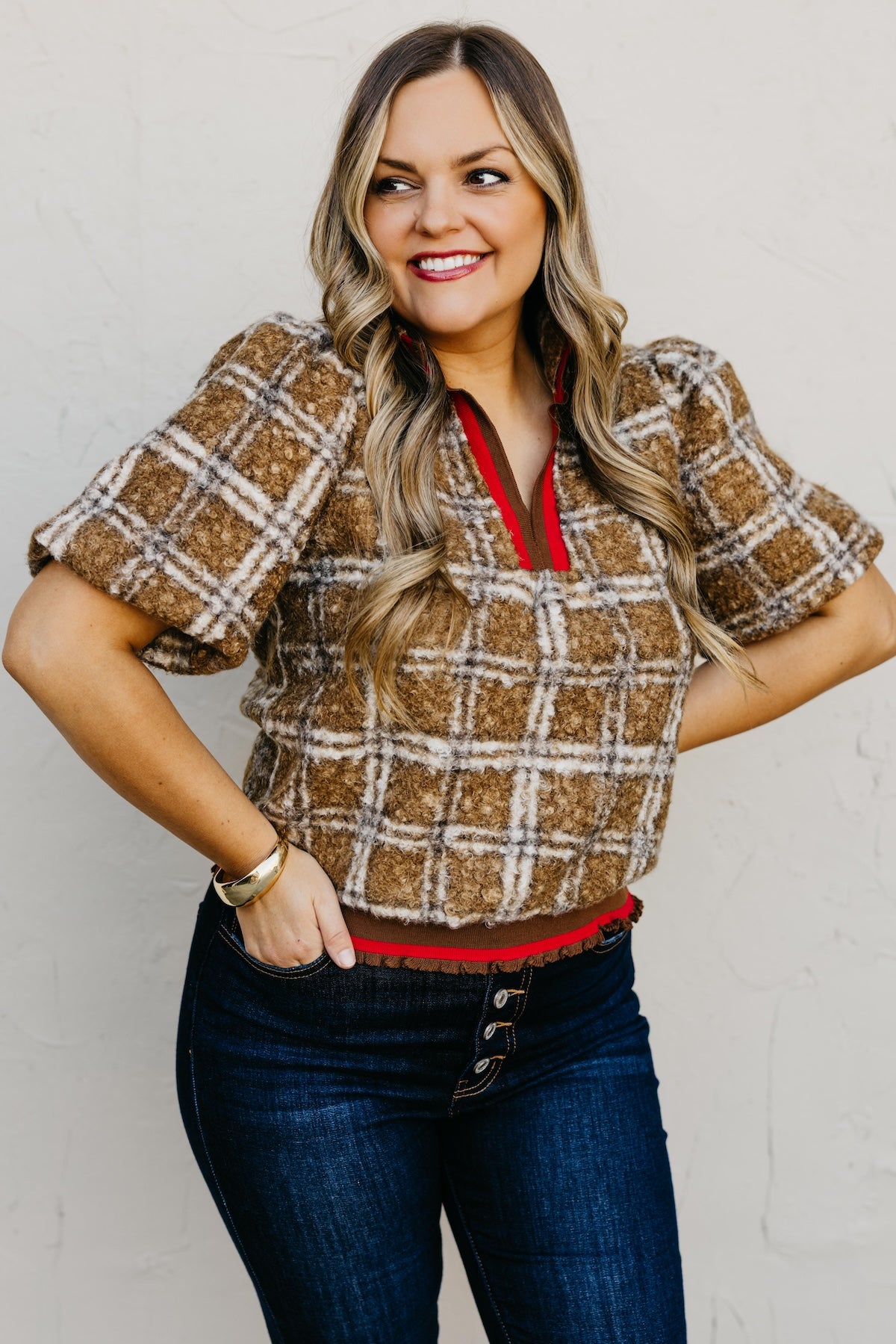 The Kynn Striped Band Detailed Plaid Sherpa Top