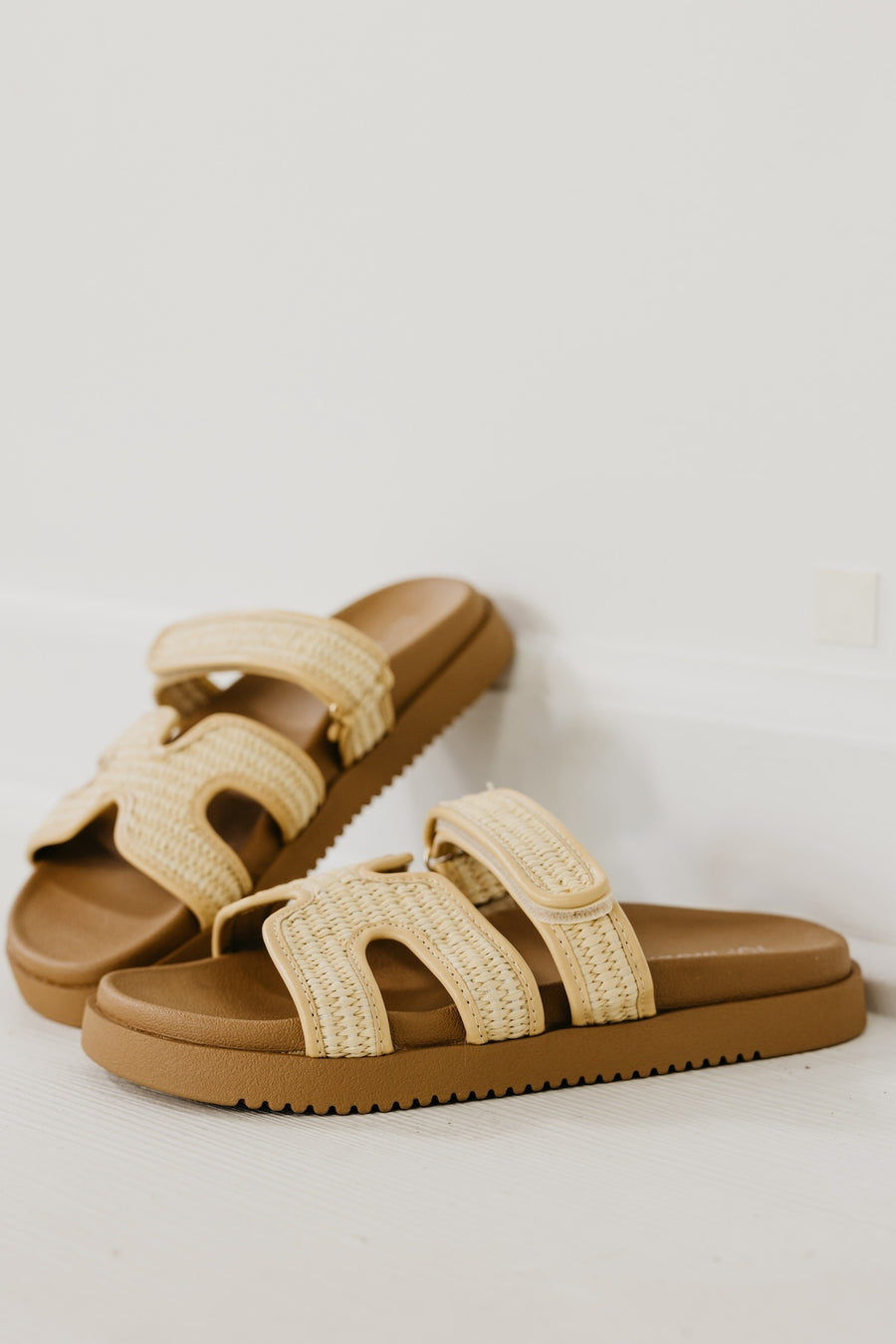 The Lyon H Strap Raffia Slide
