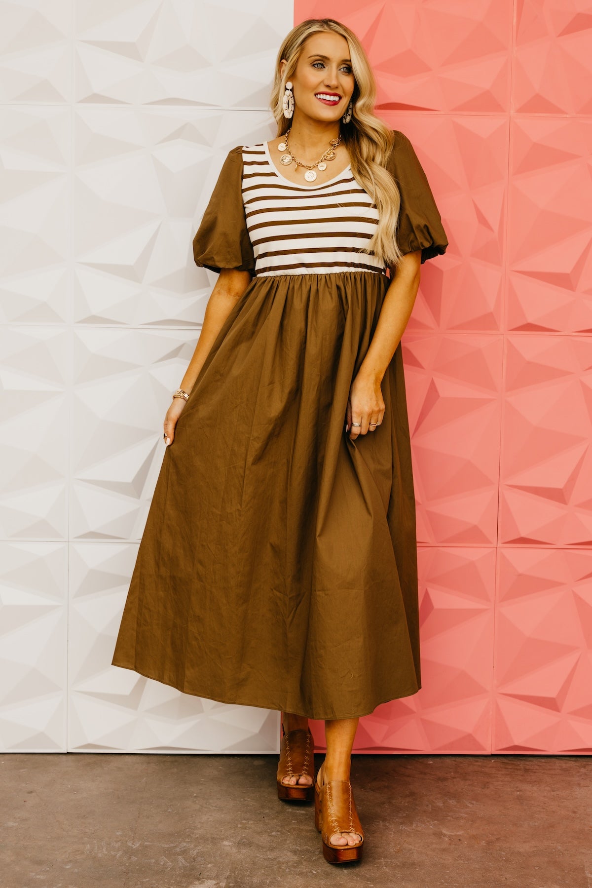 The Jayda Balloon Sleeve Midi Dress