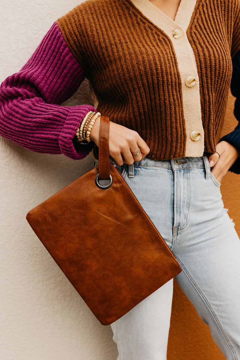 The Dayza Oversized Everyday Clutch
