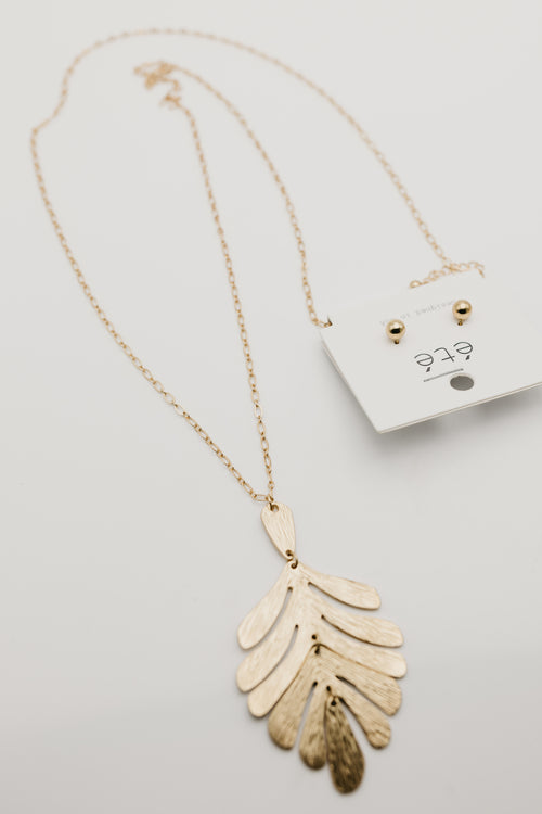 The Graysen Leaf Longline Necklace