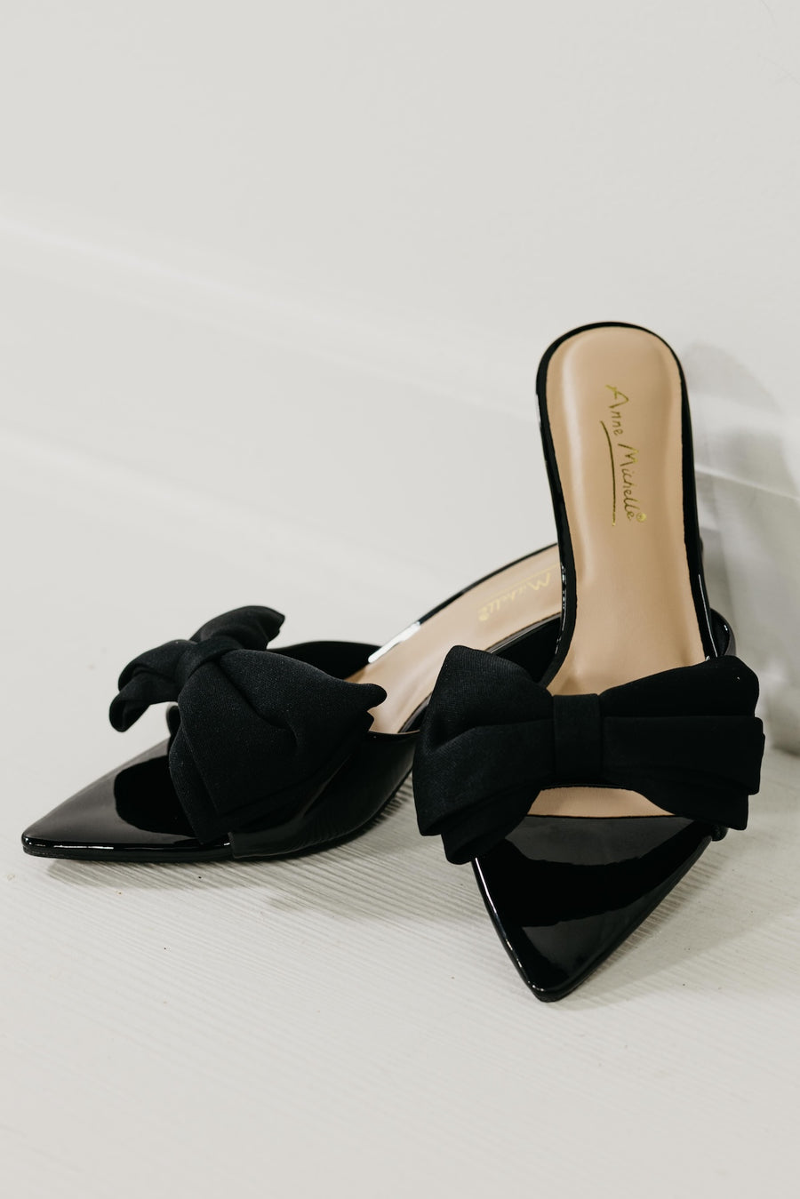 The Bermuda Kitten Heel