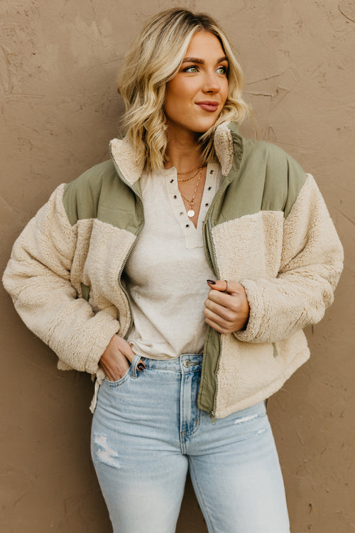 The Aspen Contrast Sherpa Puffer Jacket