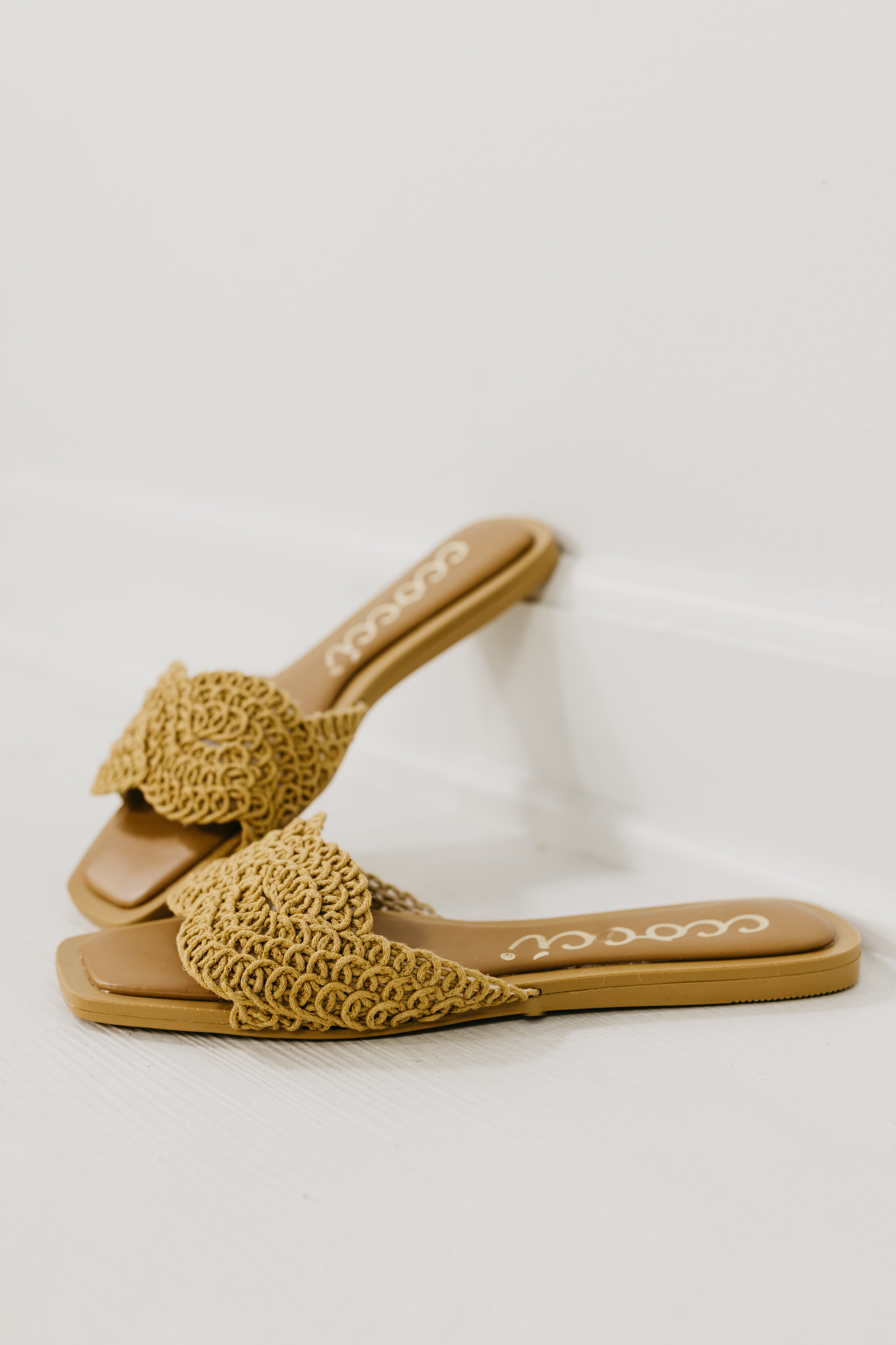 The Jessica Woven Slide