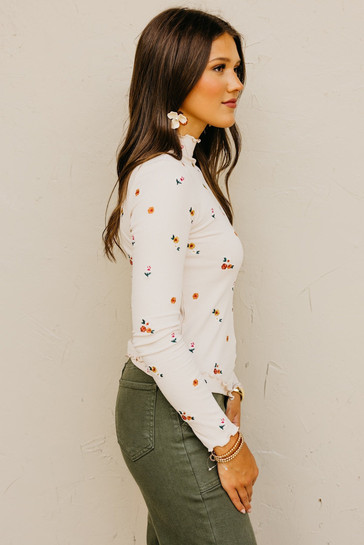 The Jasiah Embroidered Cabbage Hem Top