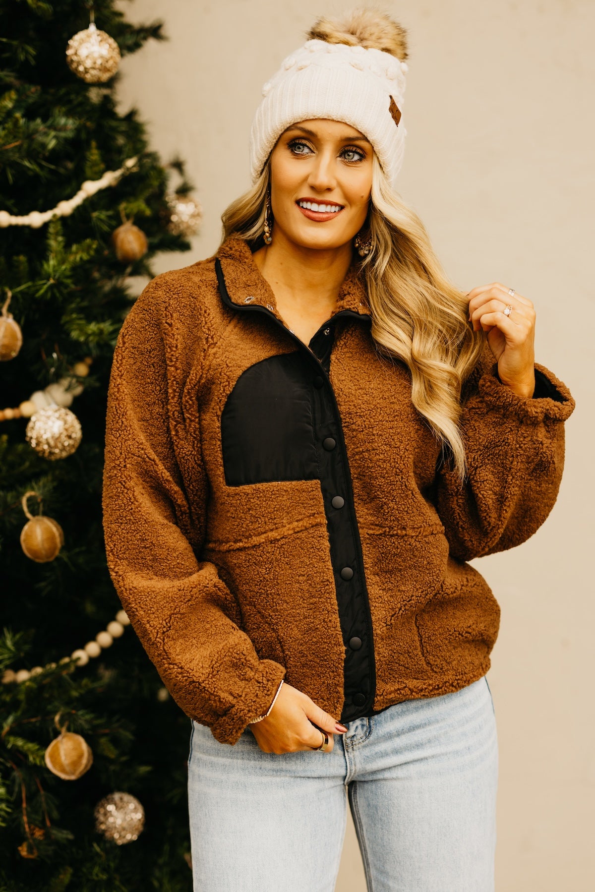 The Mackenzie Contrast Fleece Jacket | MOD Boutique