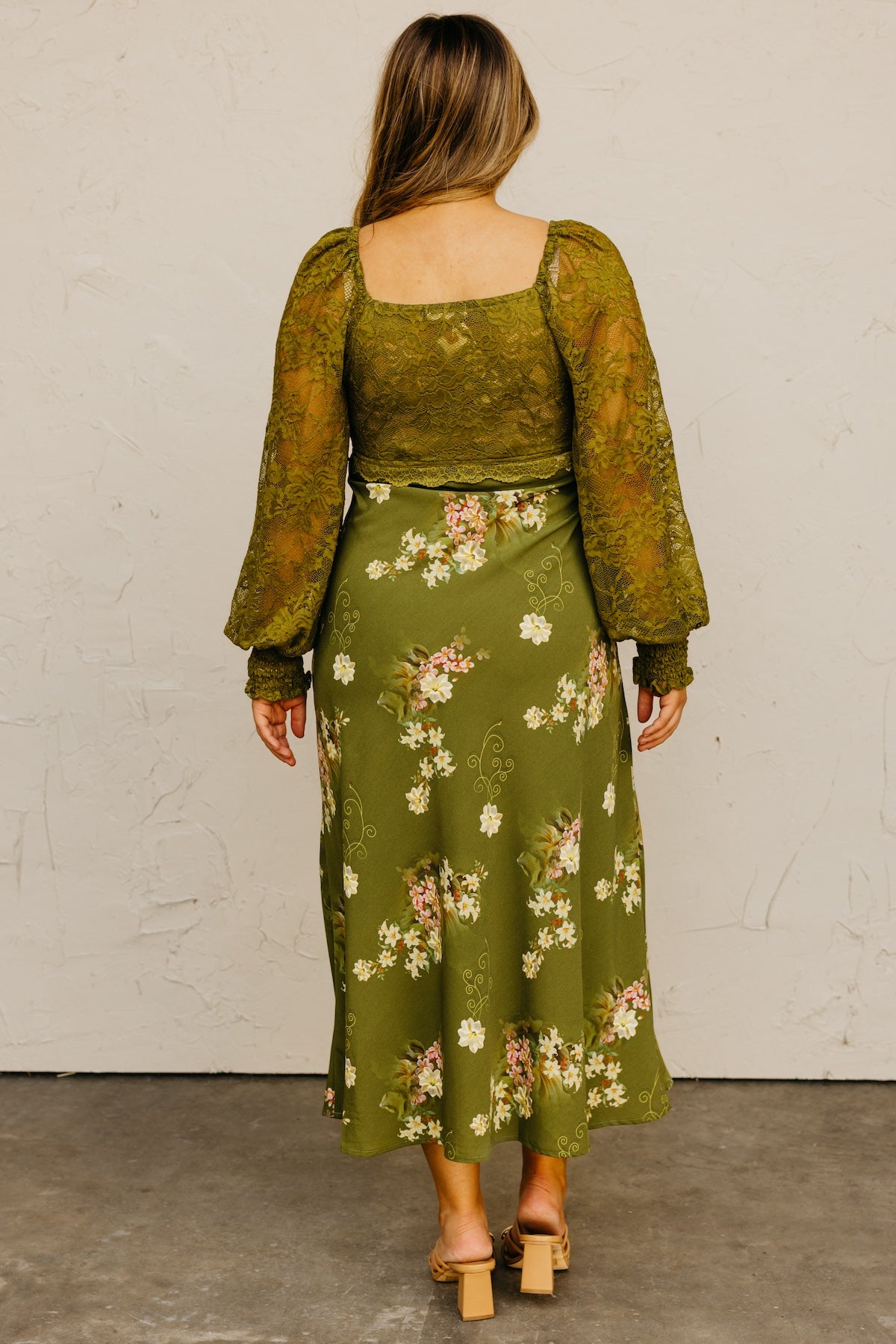 The Kaliyah Lace Floral Maxi Dress