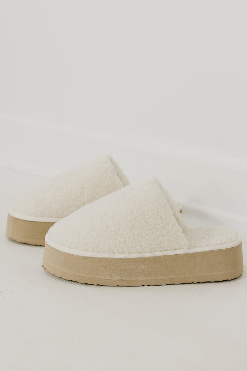 The Ivoris Platform Teddy Slide