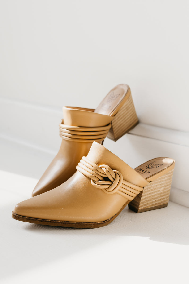 The Hazel Knotted Mule