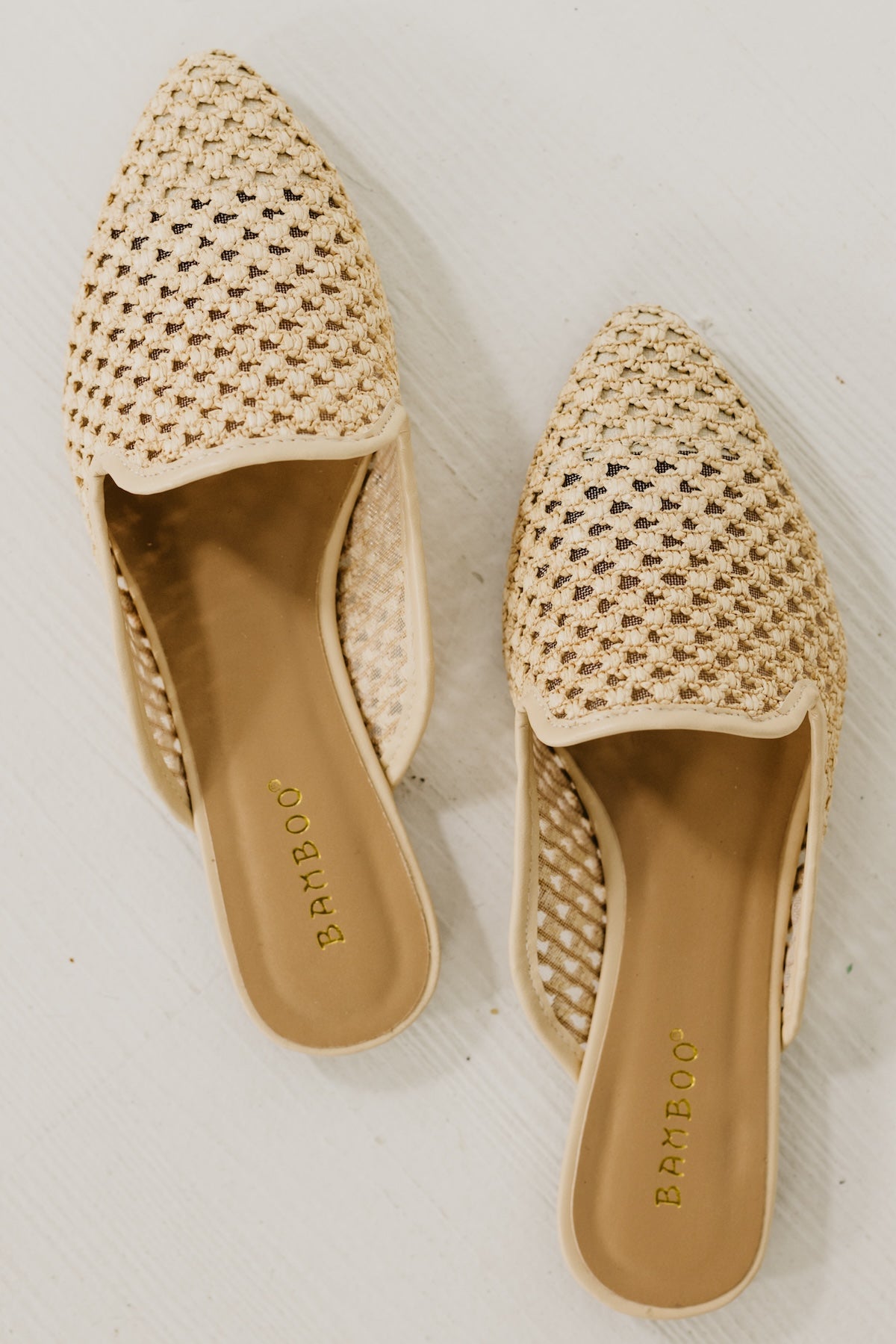 The Journal Raffia Mule