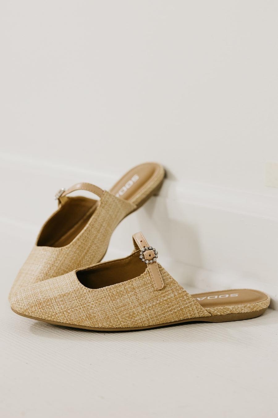 The Romera Raffia Mule