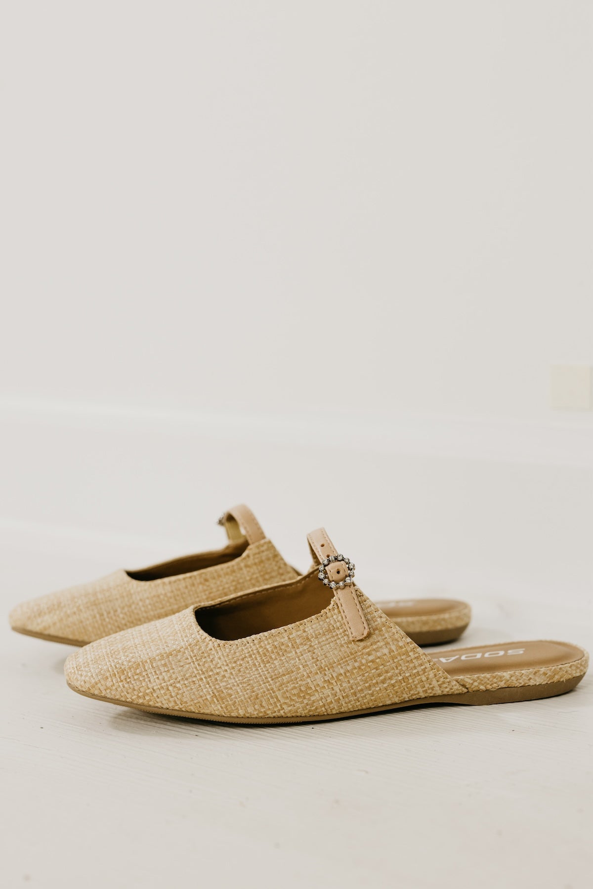 The Romera Raffia Mule