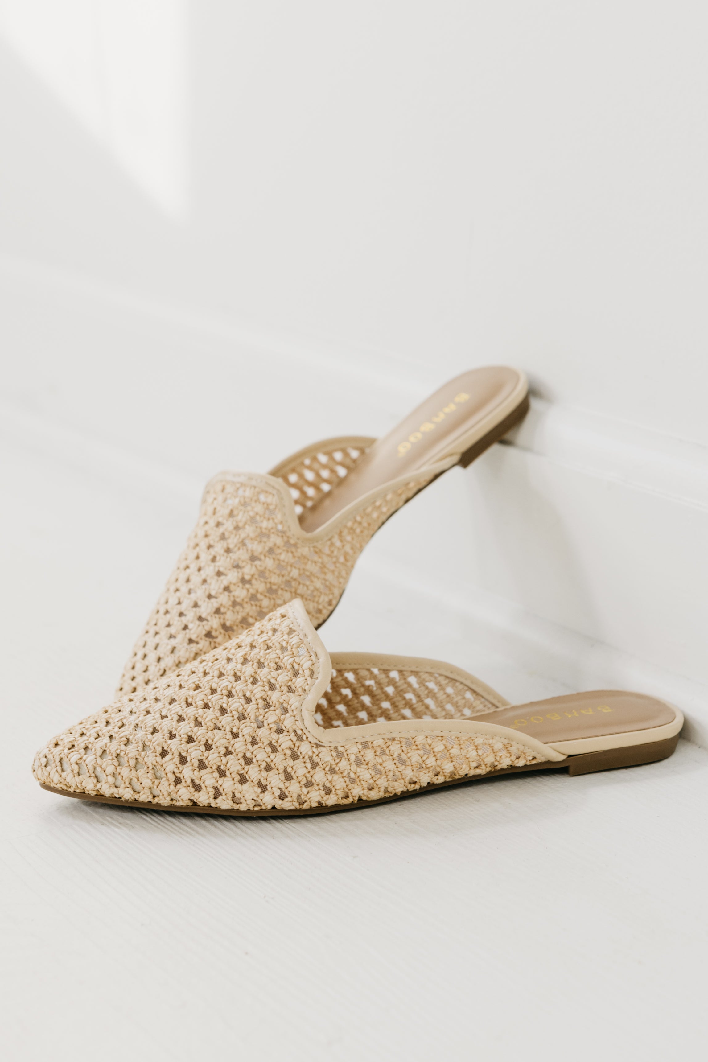 The Journal Raffia Mule