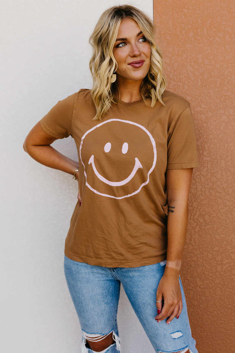 The Smile All Day Graphic Tee