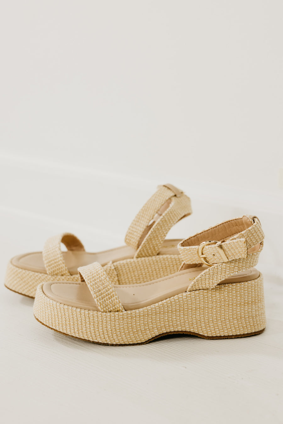 The Eda Raffia Platform Sandal