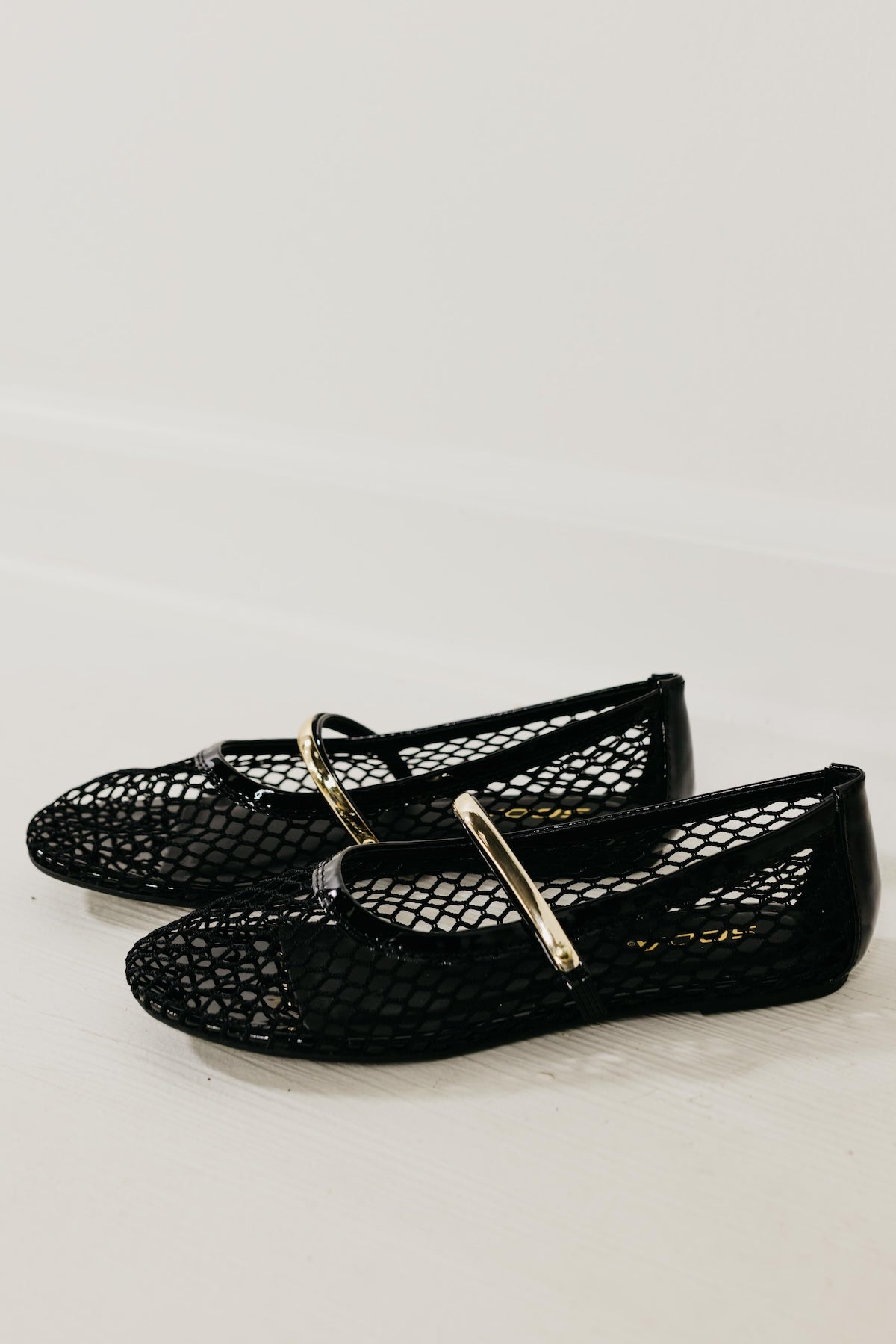 The Meghan Mesh Flats