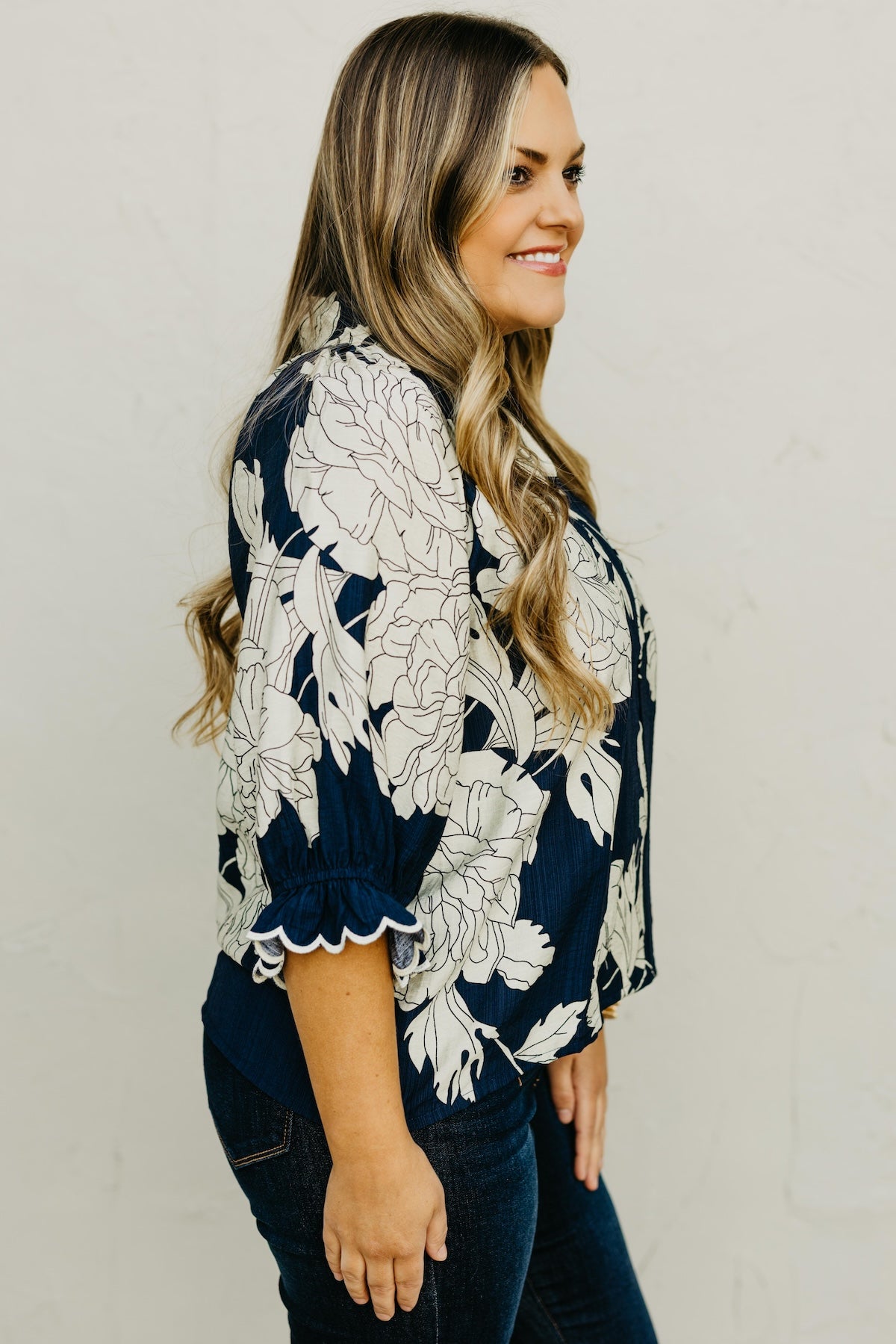 The Kharen Floral Scallop Sleeve Top