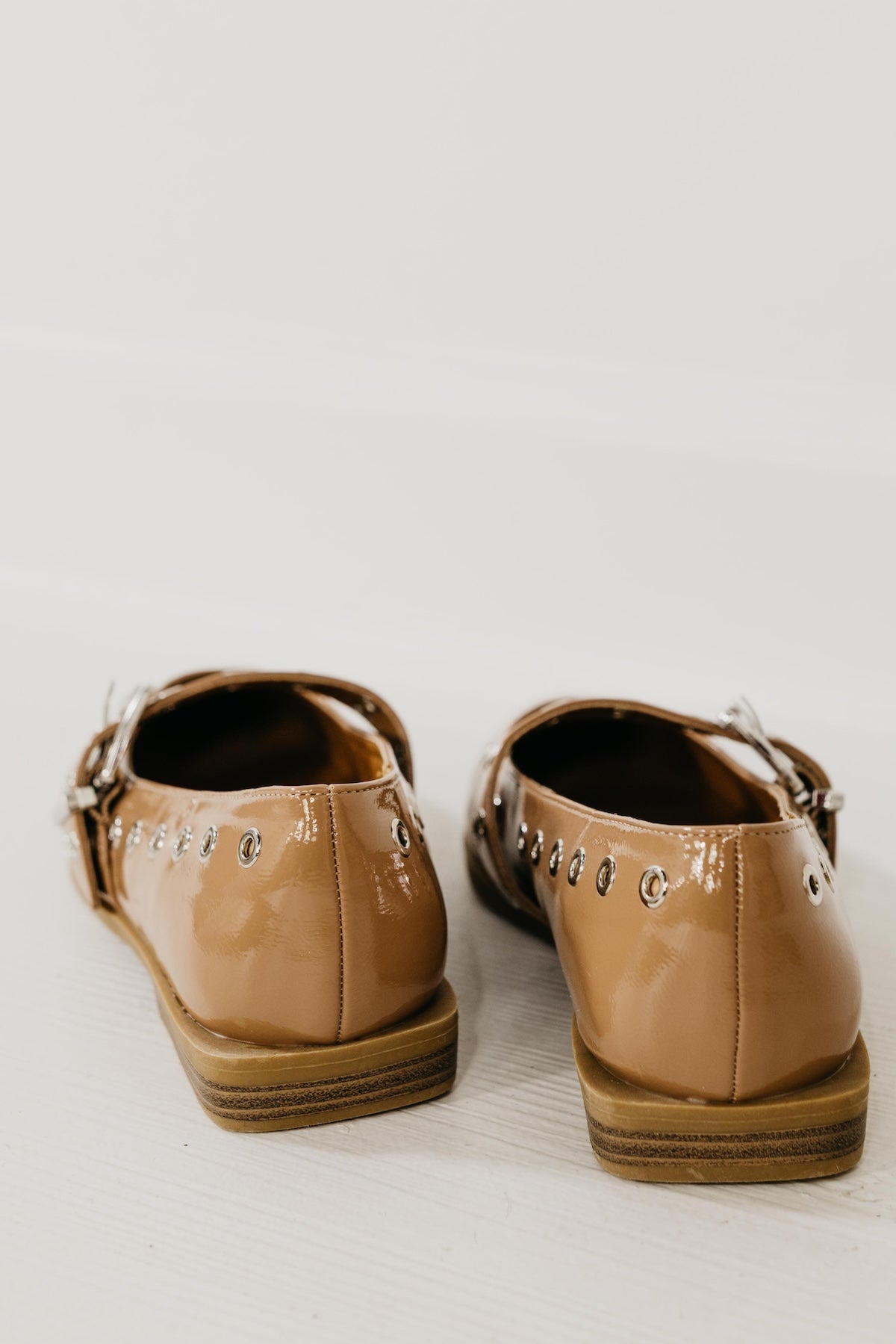 The Astra Rivet Flat