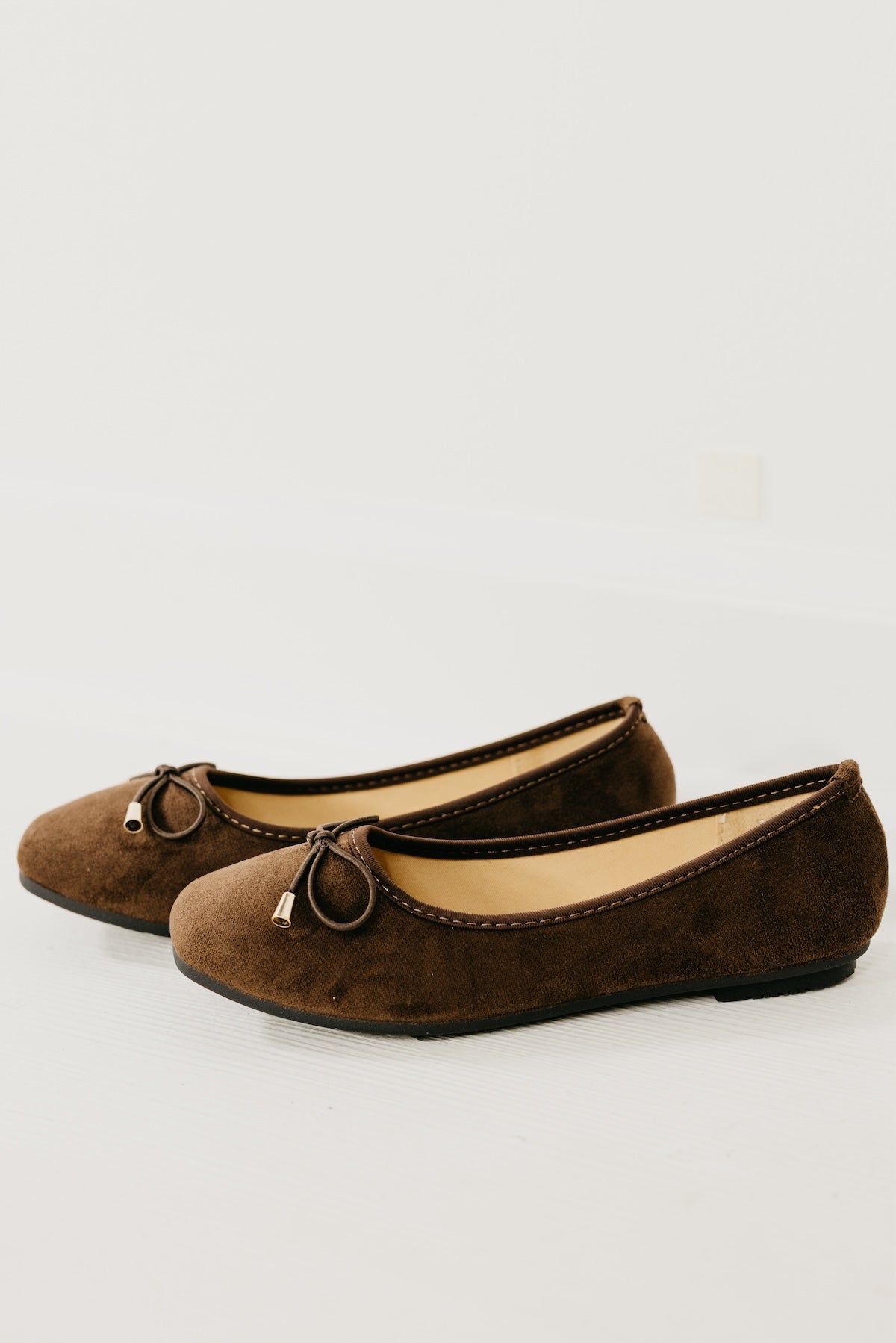 The Dorthy Bow Felt Flats