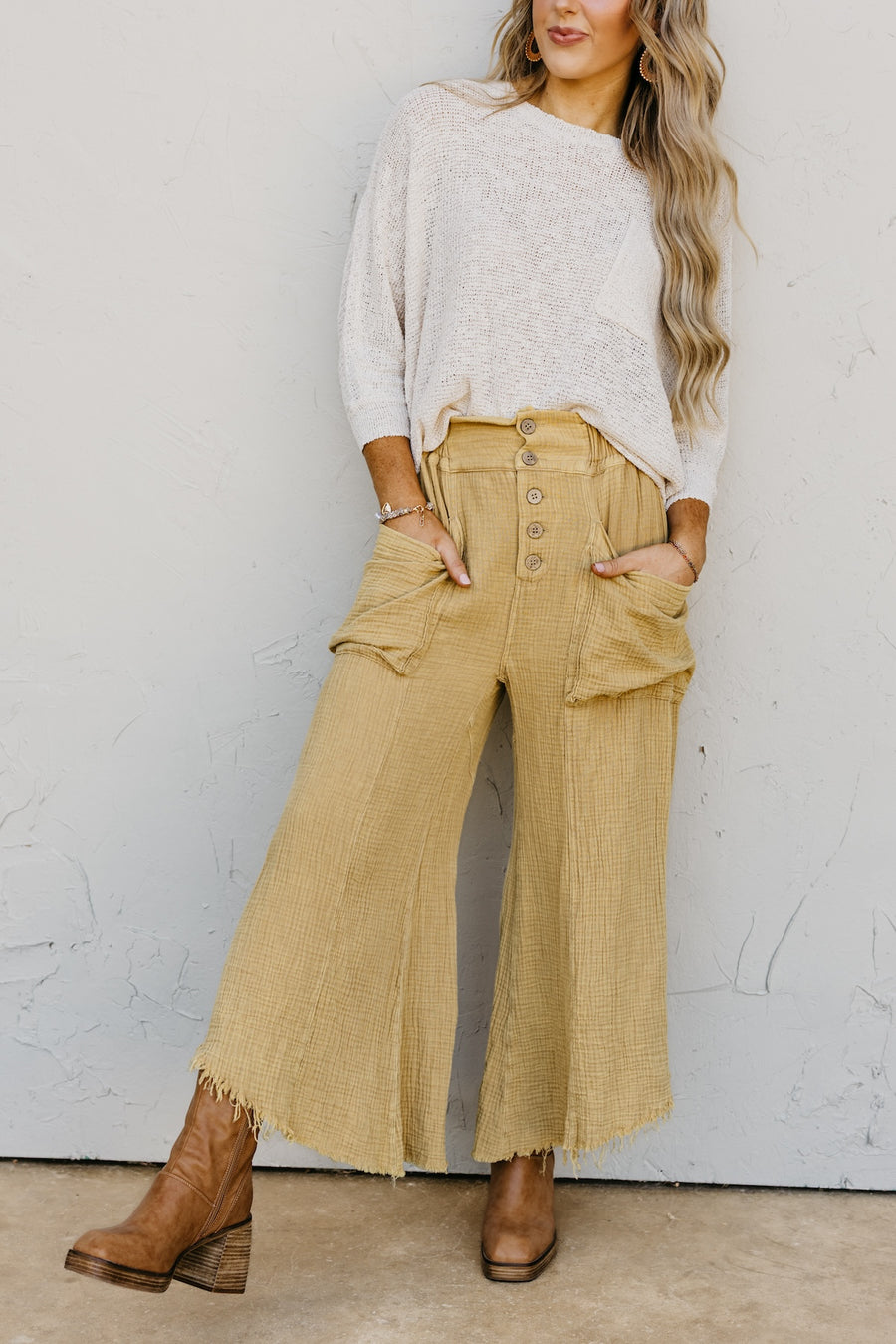 The Makai Fray Hem Gauze Pants
