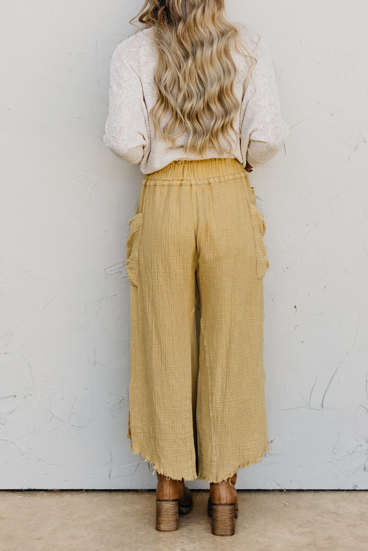 The Makai Fray Hem Gauze Pants