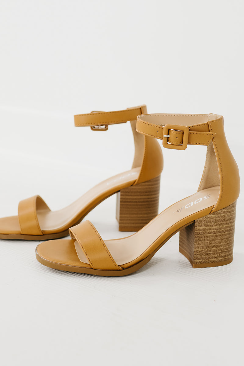 The Magic Block Heel - Caramel