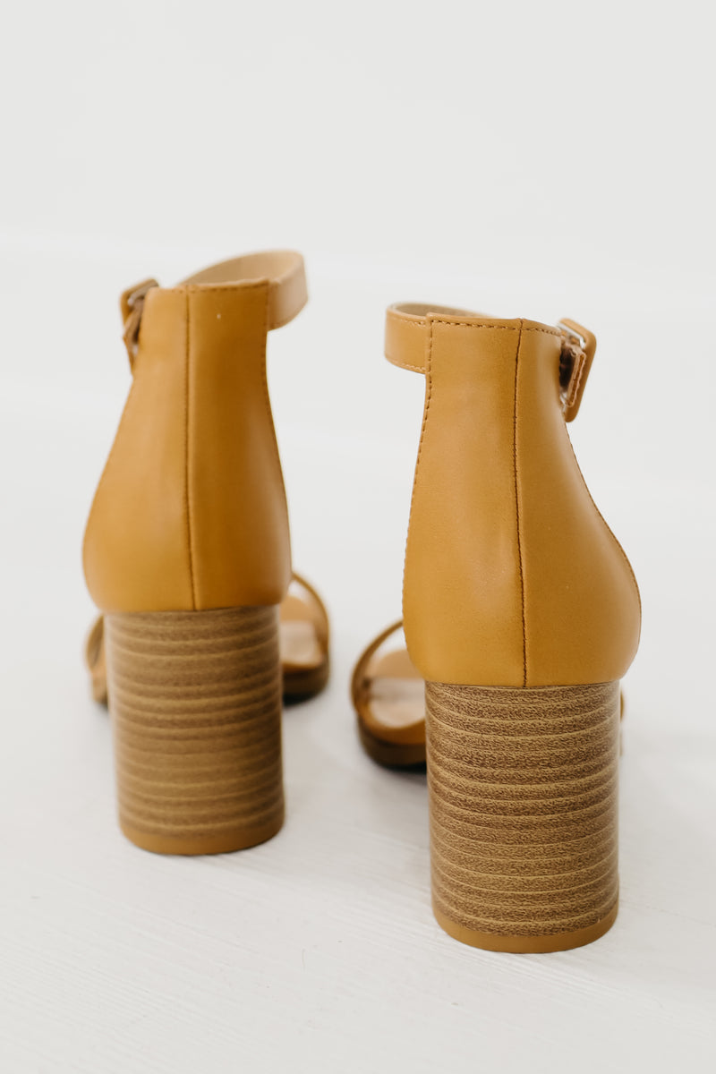 The Magic Block Heel - Caramel