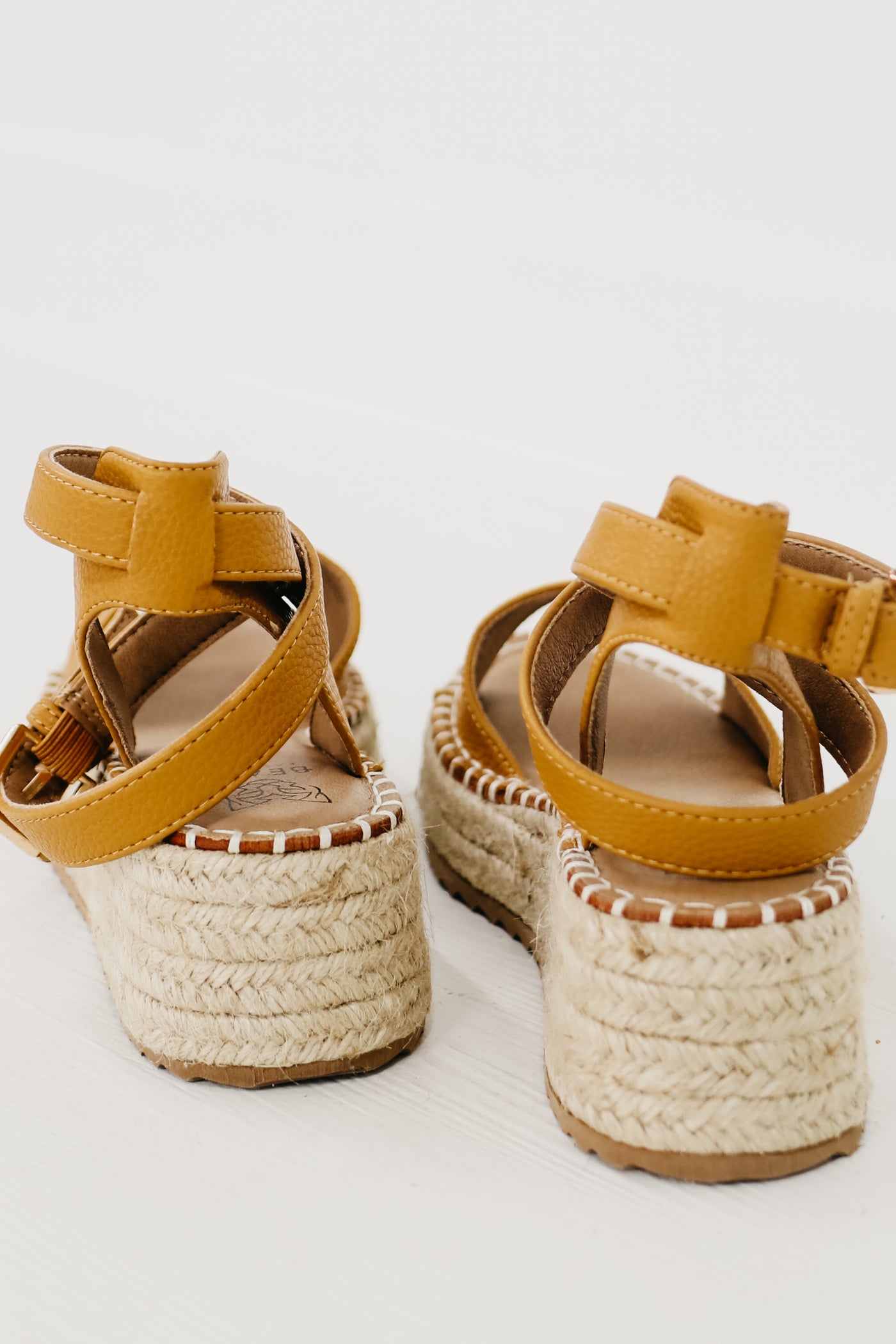 The Everly Platform Sandal - Lt Camel - FINAL SALE