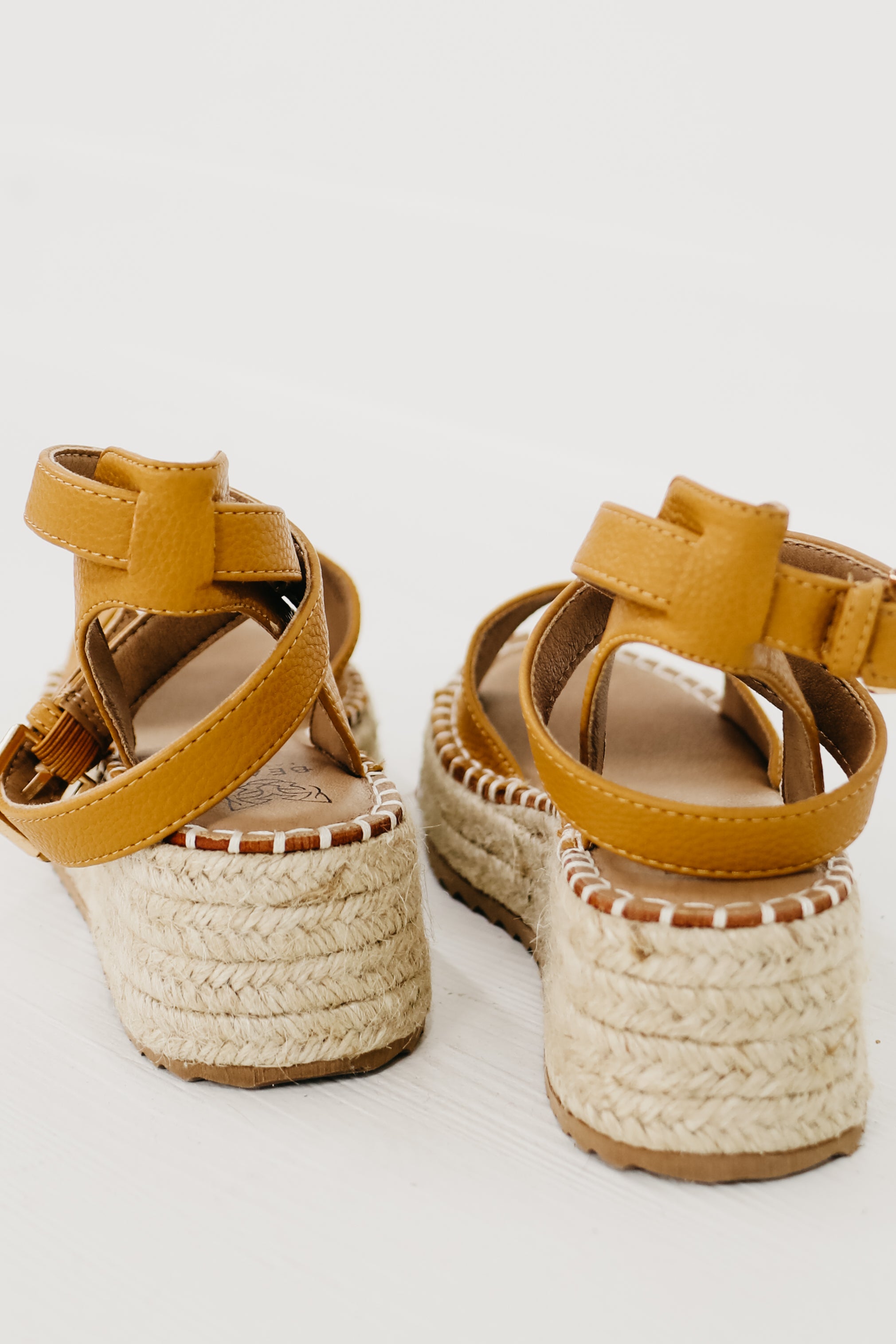 The Everly Platform Sandal - Lt Camel - FINAL SALE